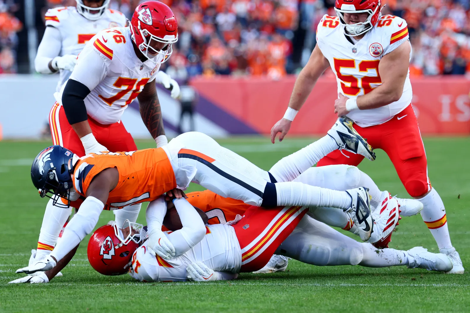 Patrick Mahomes loomed over a defender.
