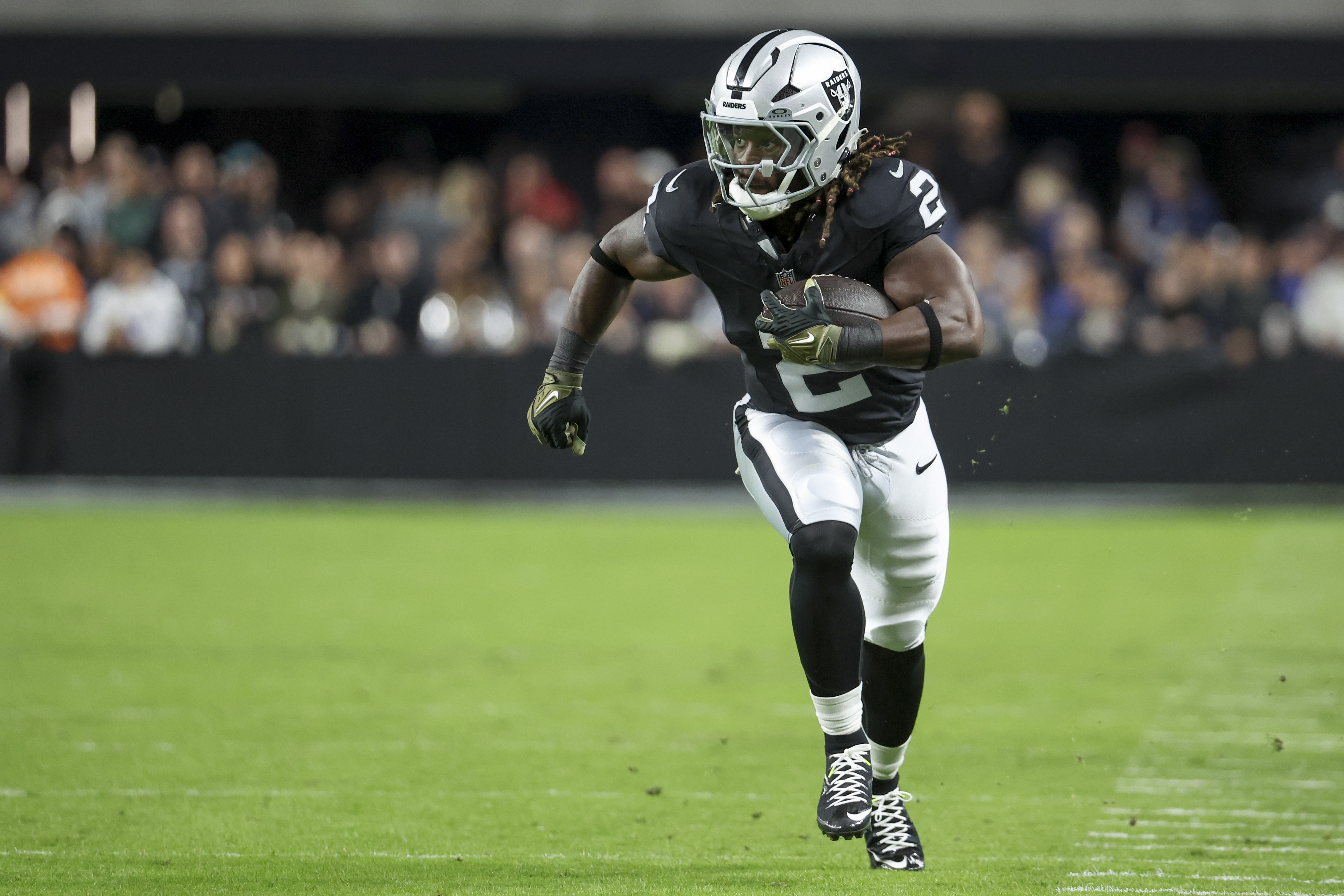 Best NFL Week 12 Player Prop Bets: LV RB Ashton Jeanty, ARI WR Michael Wilson