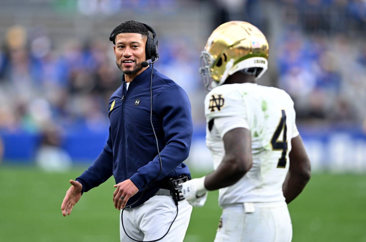 Notre Dame& 039;s Marcus Freeman Reacts to Huge Jeremiyah Love Game vs Syracuse