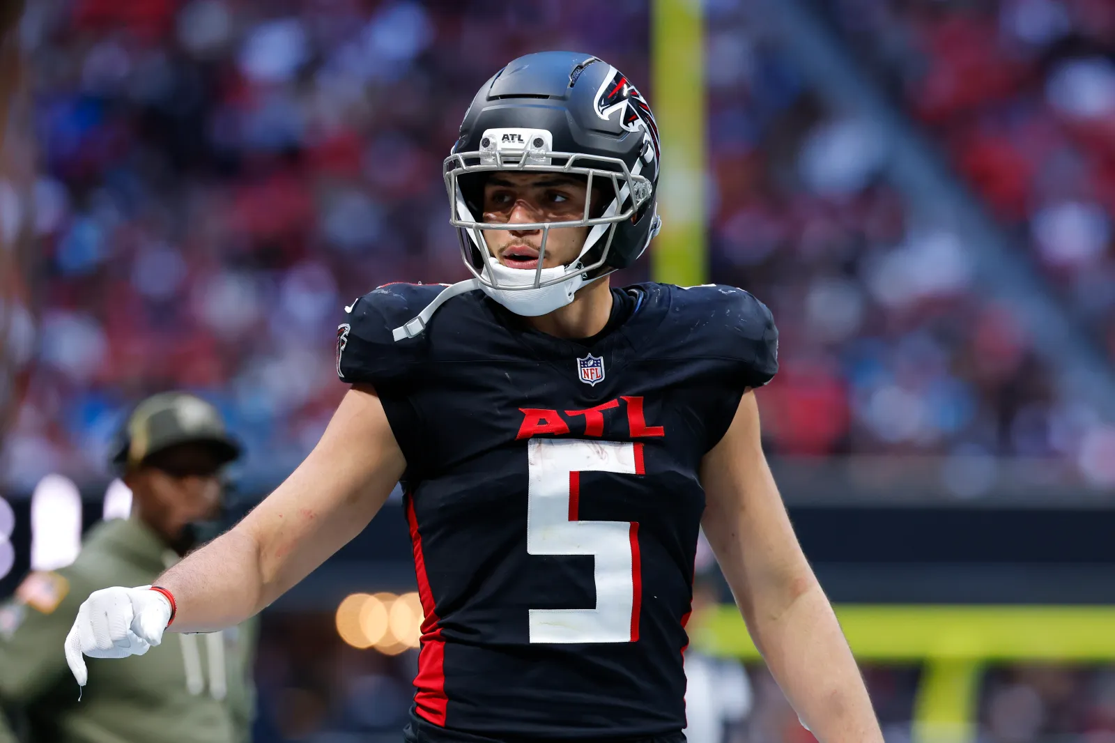 Atlanta Falcons wide receiver Drake London.