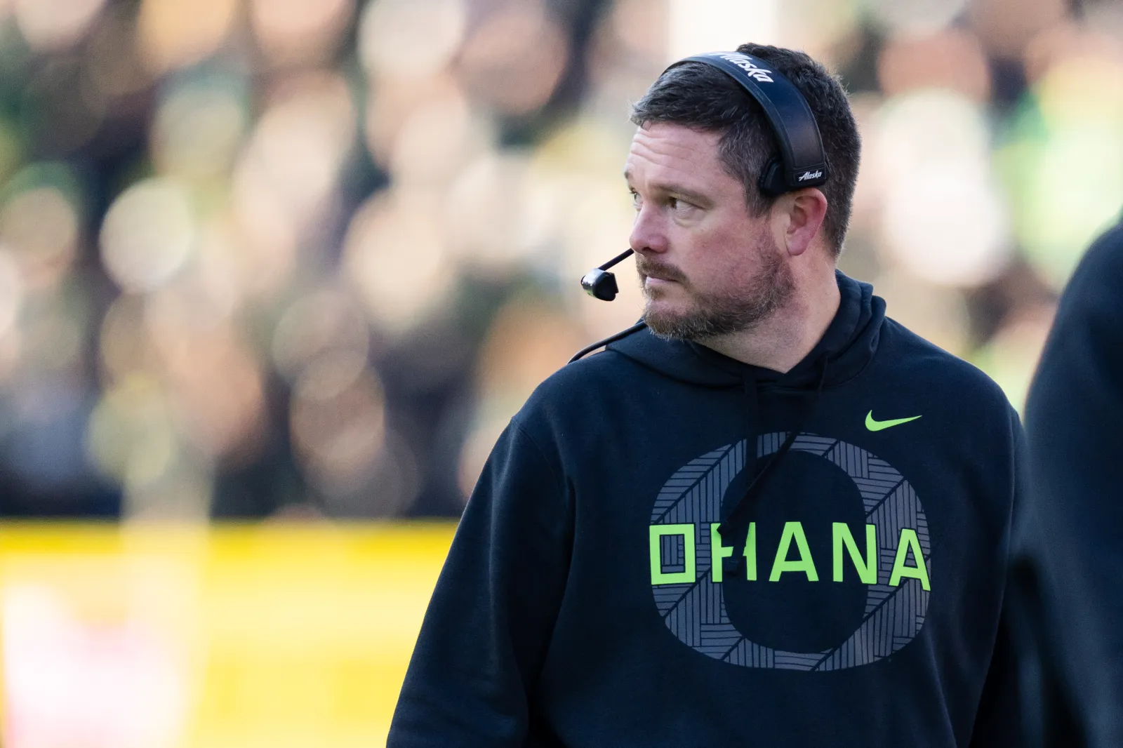 Oregon head coach Dan Lanning.