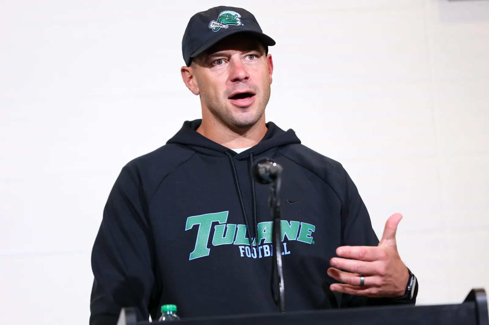 Tulane head coach Jon Sumrall
