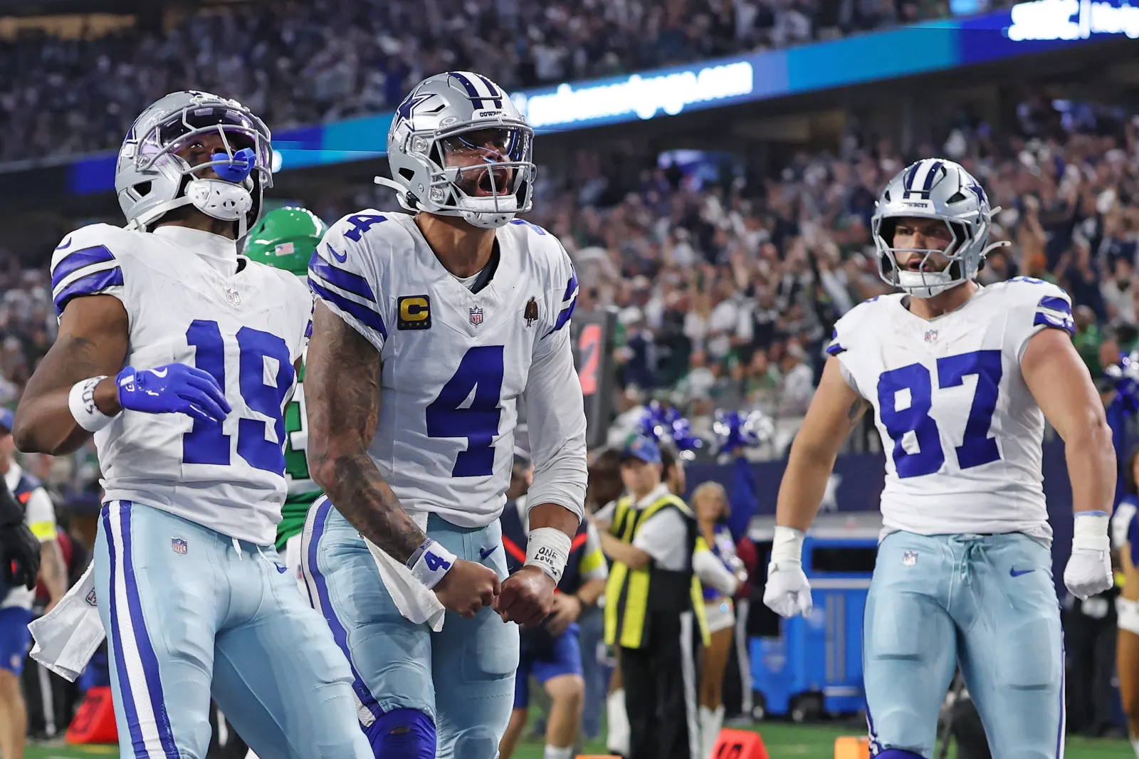 Cowboys Hit With Wild Prediction Following Chiefs Win