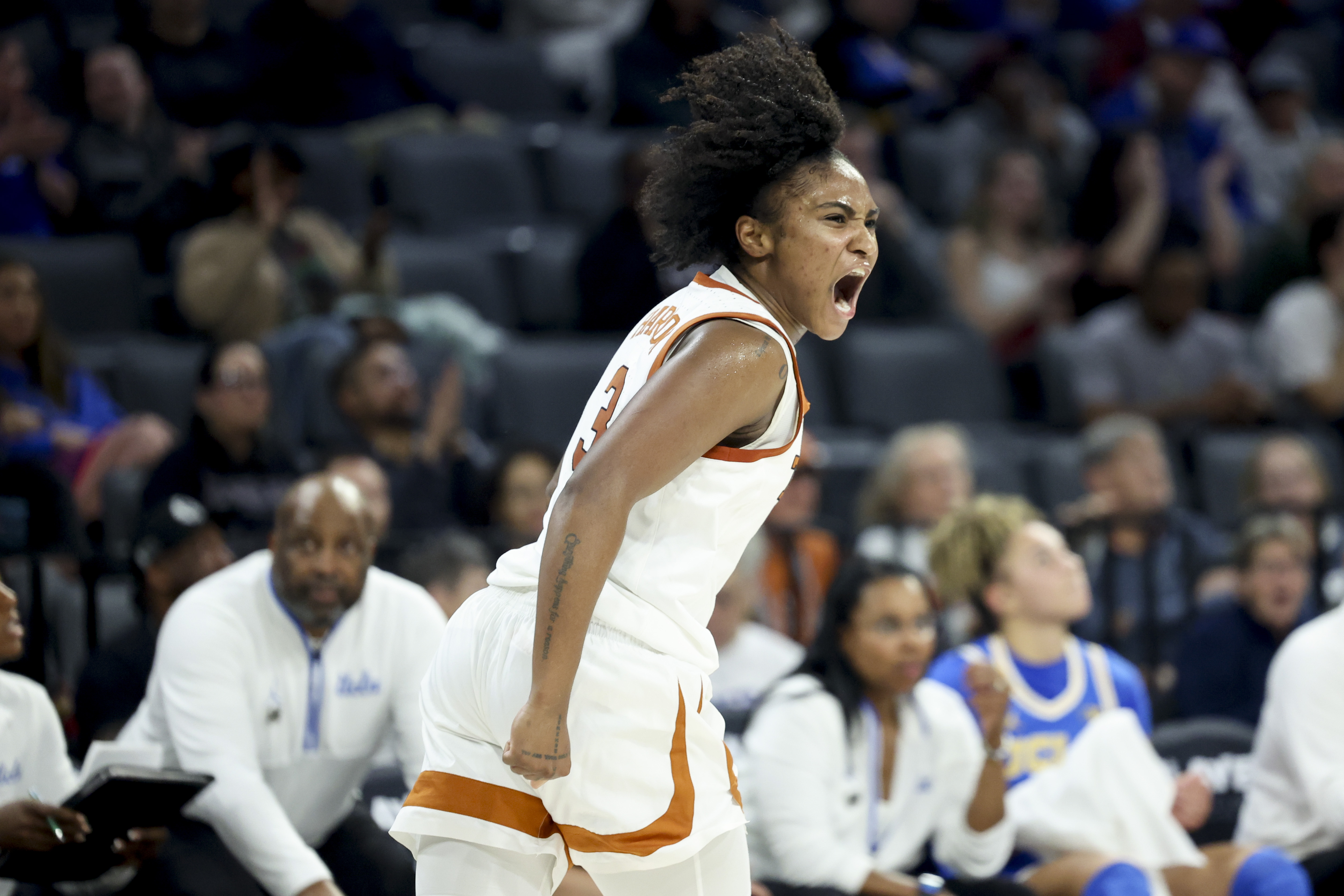 Rori Harmon's Monster Game Helps Texas Survives UCLA, Reach Players Era Final