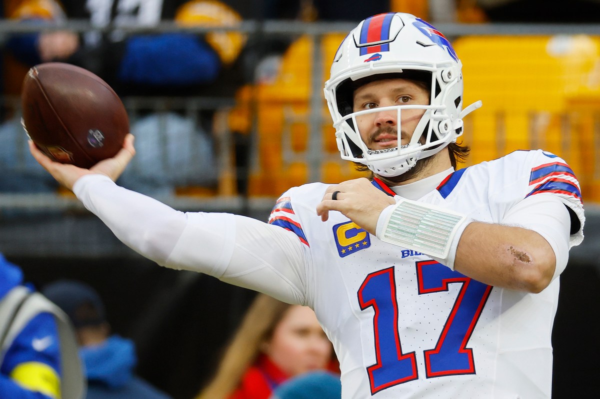 Bills&rsquo; Josh Allen Breaks NFL Record Held By Former MVP