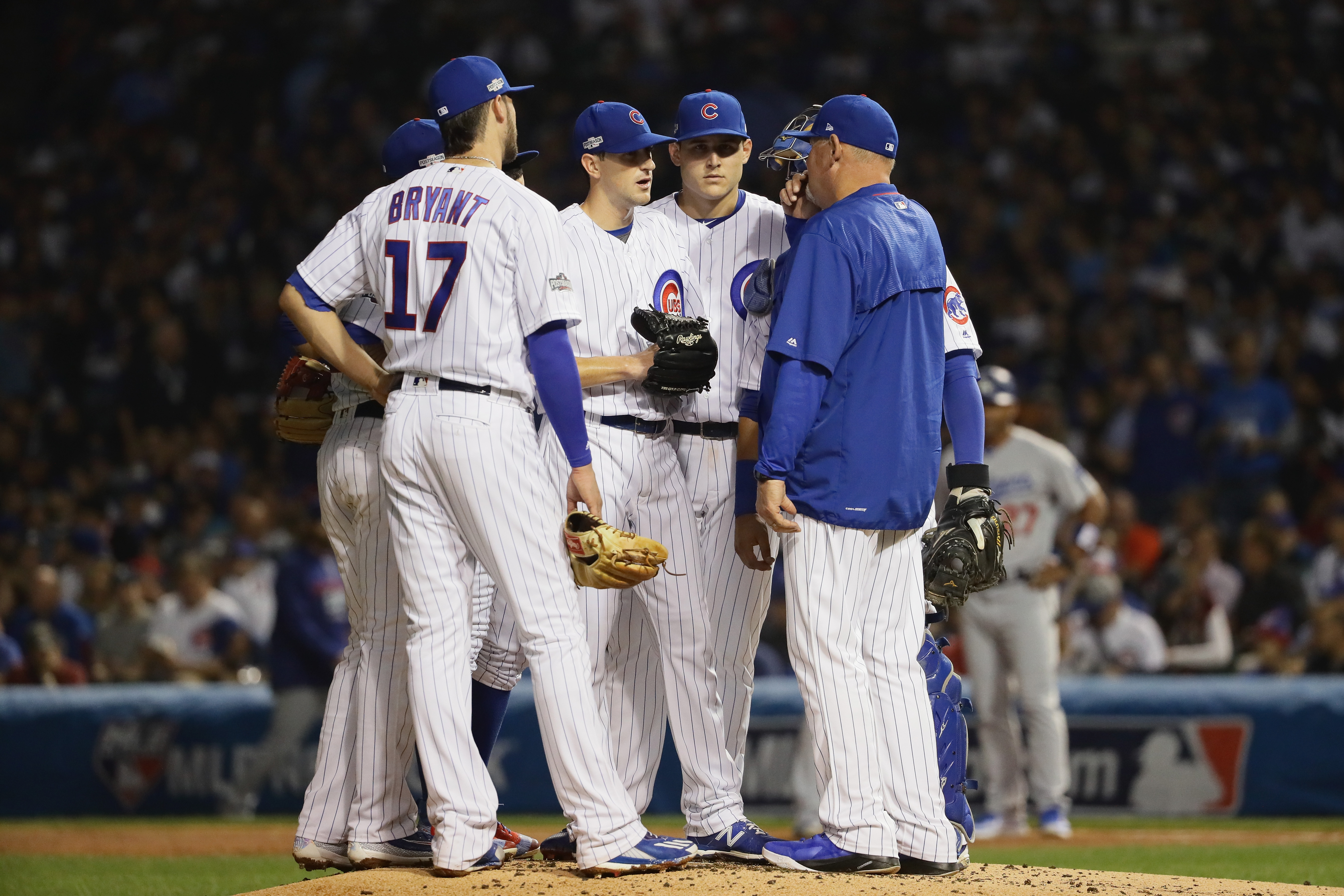 Cubs Owner Sends Message to Retiring 2016 World Series Hero