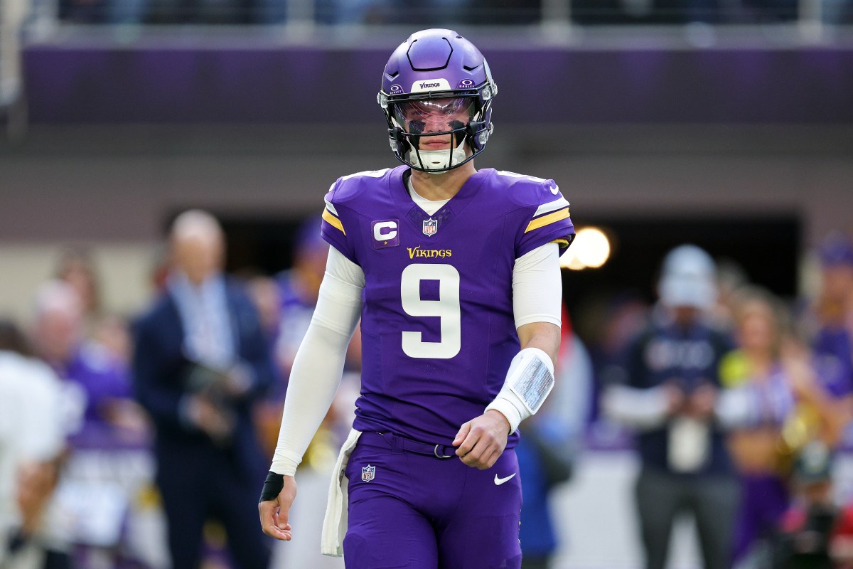 A lenda dos Vikings atacou brutalmente o QB JJ McCarthy