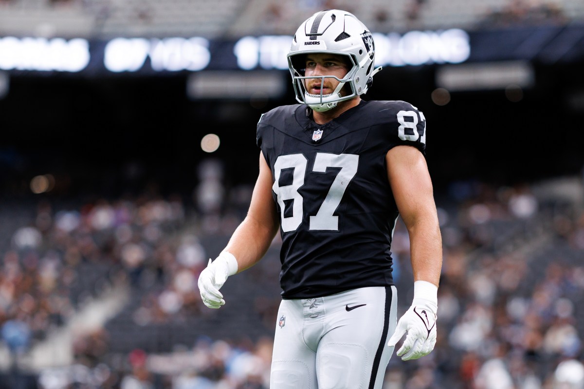 Report: Packers Attempting to Pull Off Trade With Raiders