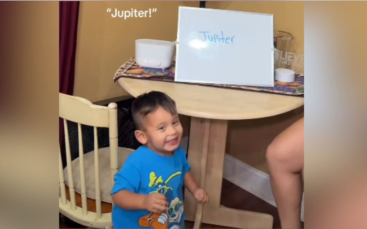 Mom Realizes Something About 26-Month-Old, Asks ‘This Can’t Be Normal’