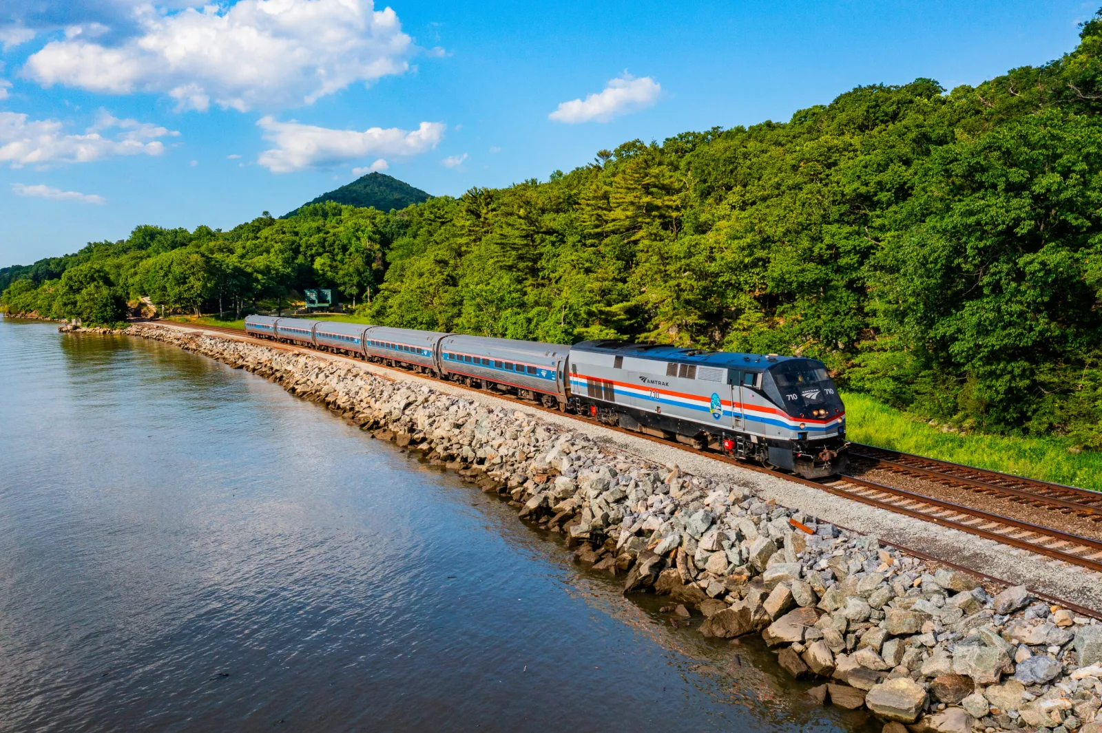 America Is Finally Falling in Love With Amtrak. The Tracks Can’t Keep Up