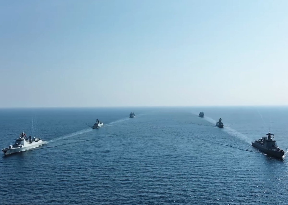 China Navy's Stages Show of Force Near Red Sea