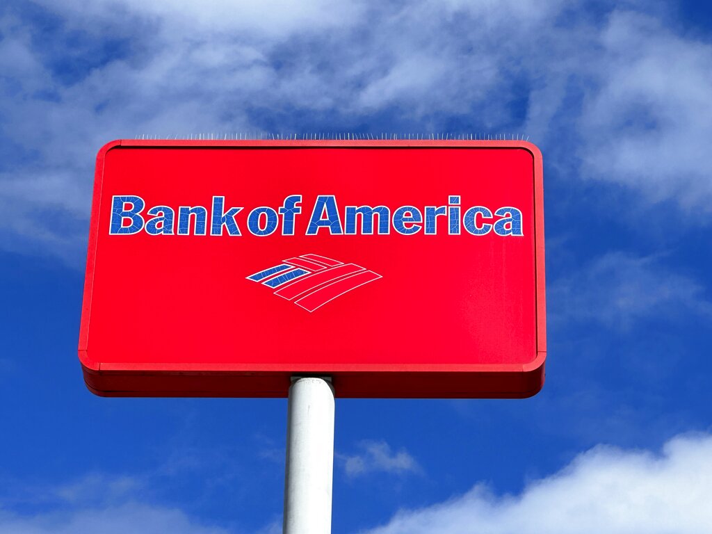 Are Banks Open on Christmas Eve? What to Know After Trump Executive Order