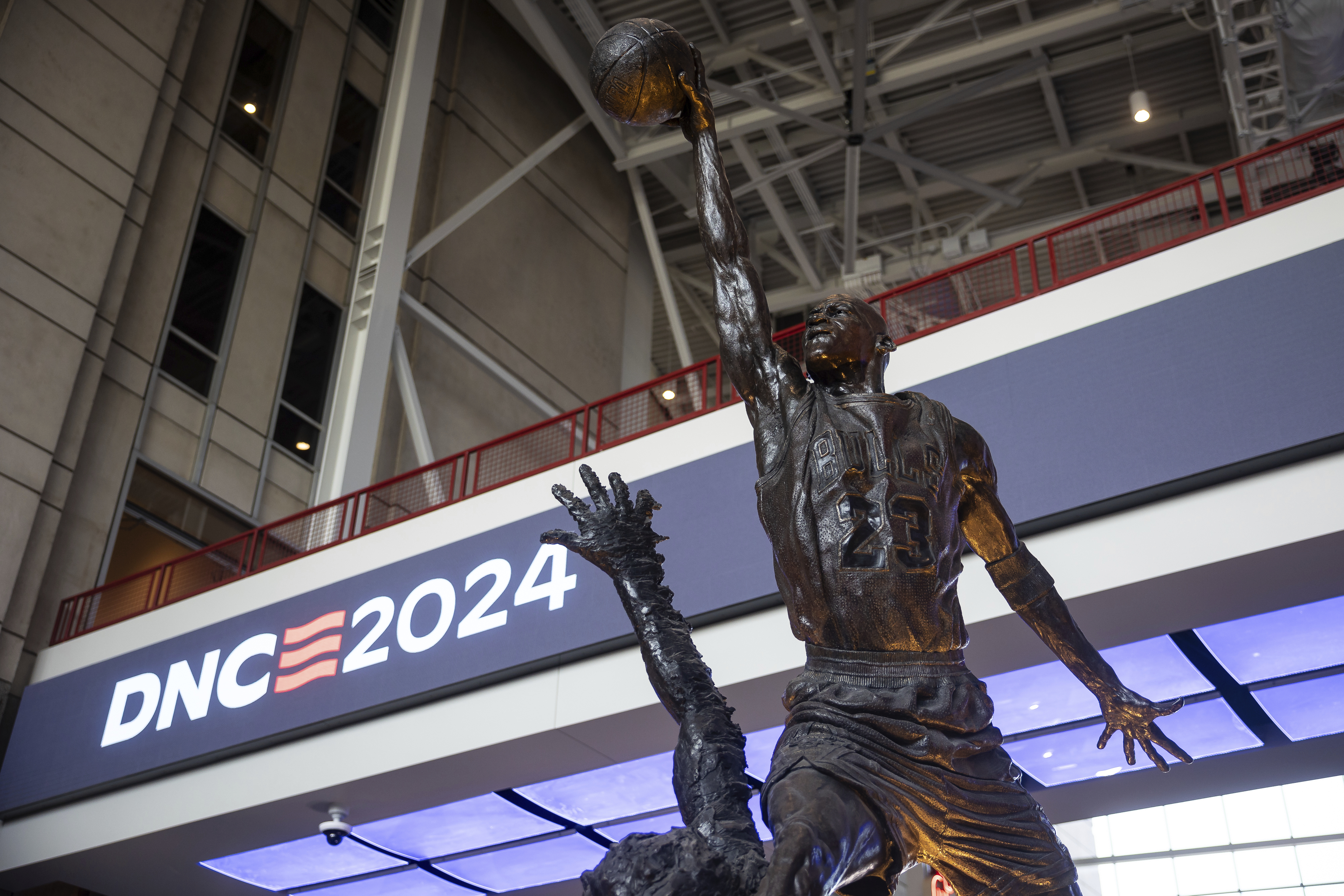 Democrats' Approval Rating ‘Lower Than Dead Sea,’ Harry Enten Says