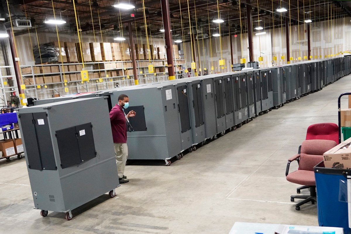 La votación del condado de Fulton bajo escrutinio después de los comentarios de la firma