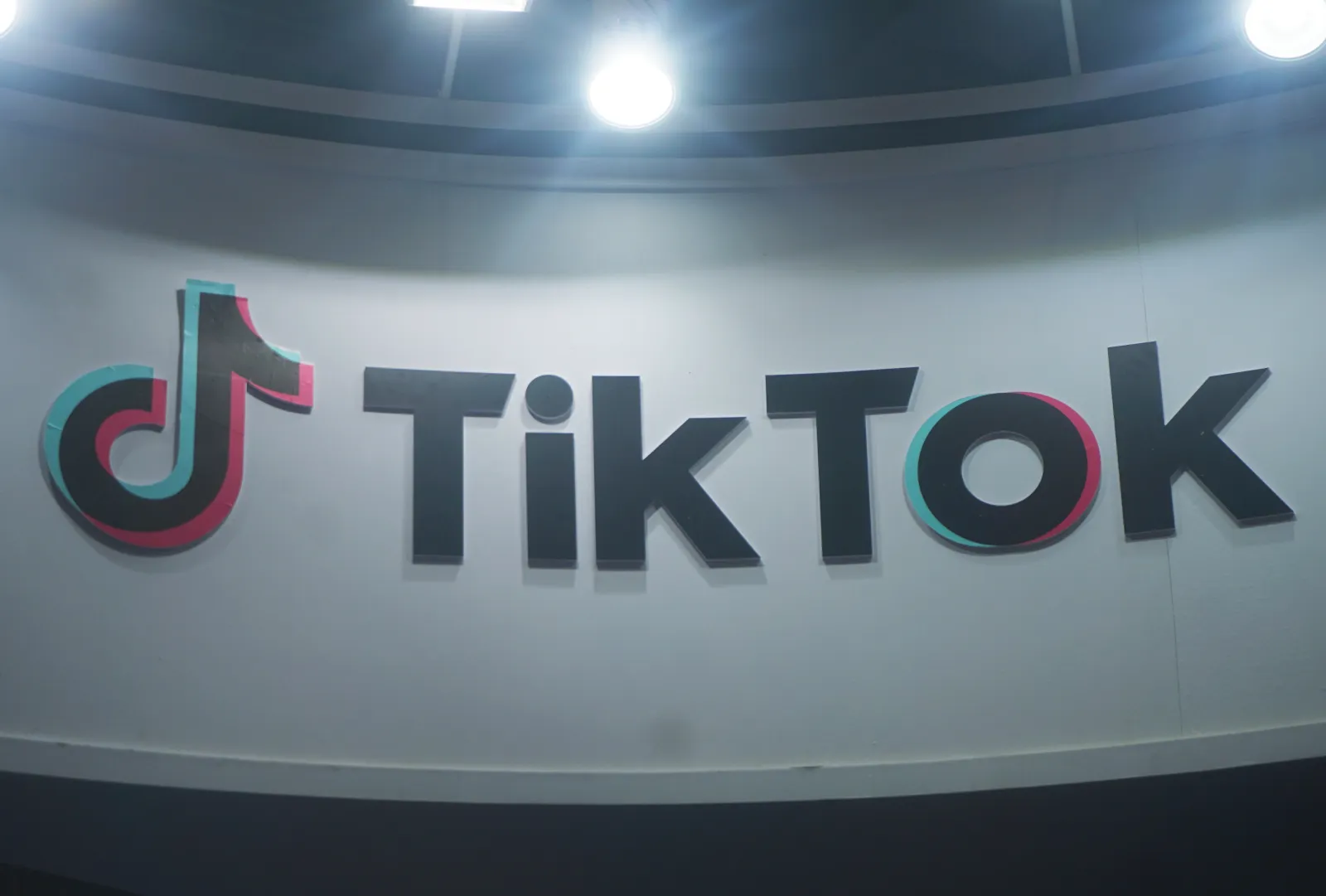 TikTok Signs US Deal With 3 Investors: What to Know