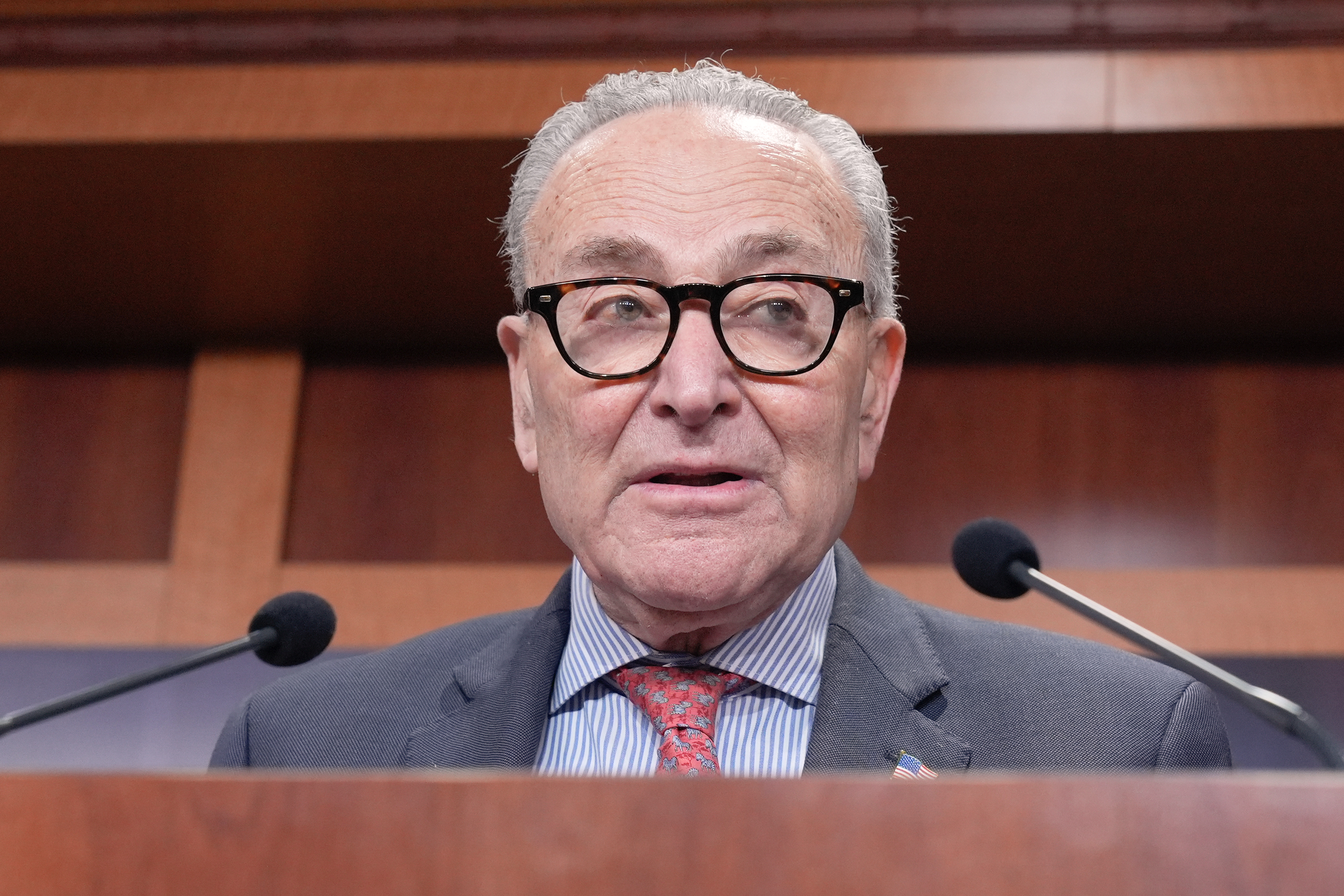 Chuck Schumer Says ‘Go Bills’ Before Addressing Brown, Sydney Shootings