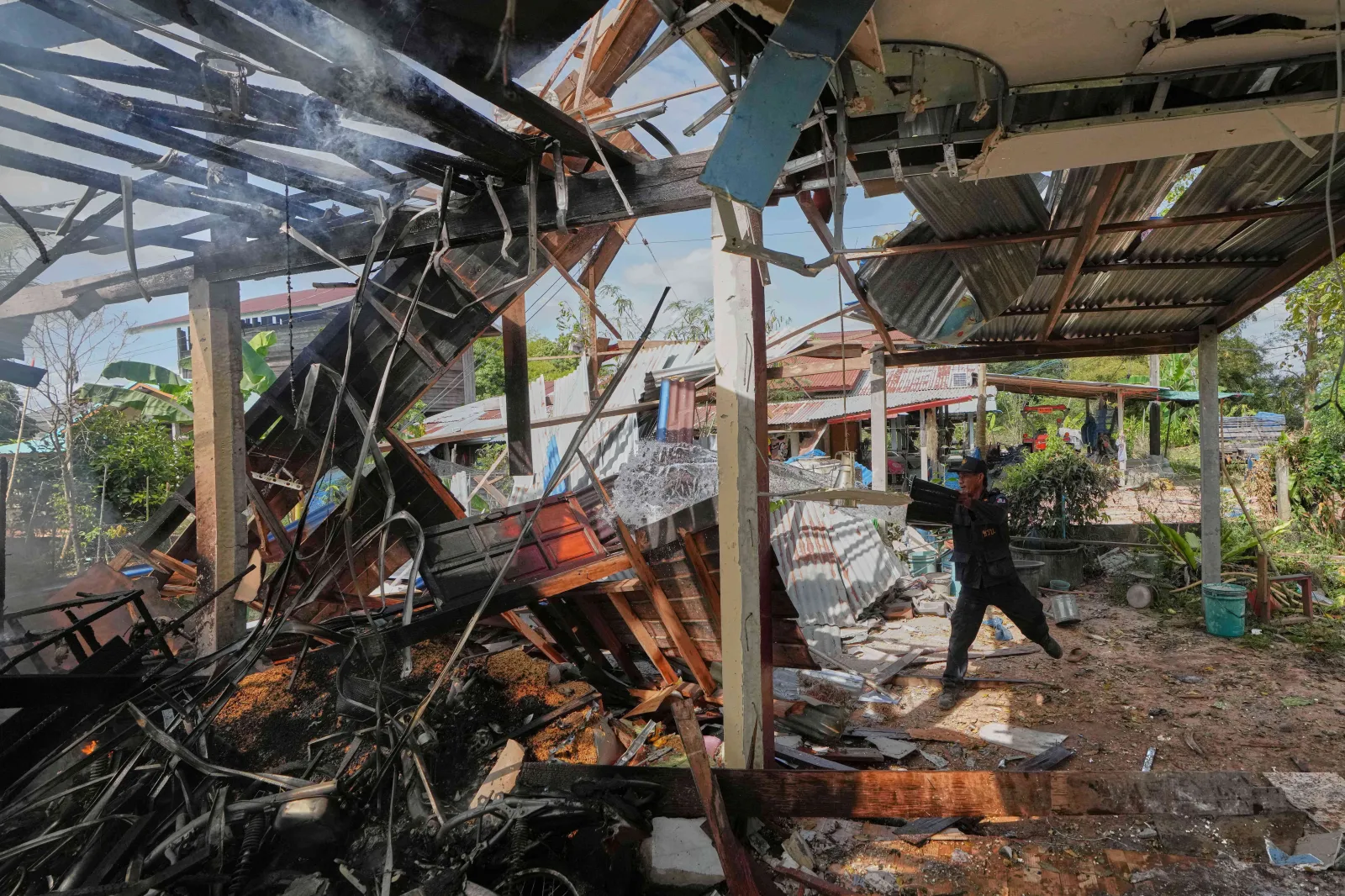 Civilian Casualties Rise Amid Ongoing Thailand-Cambodia Clashes