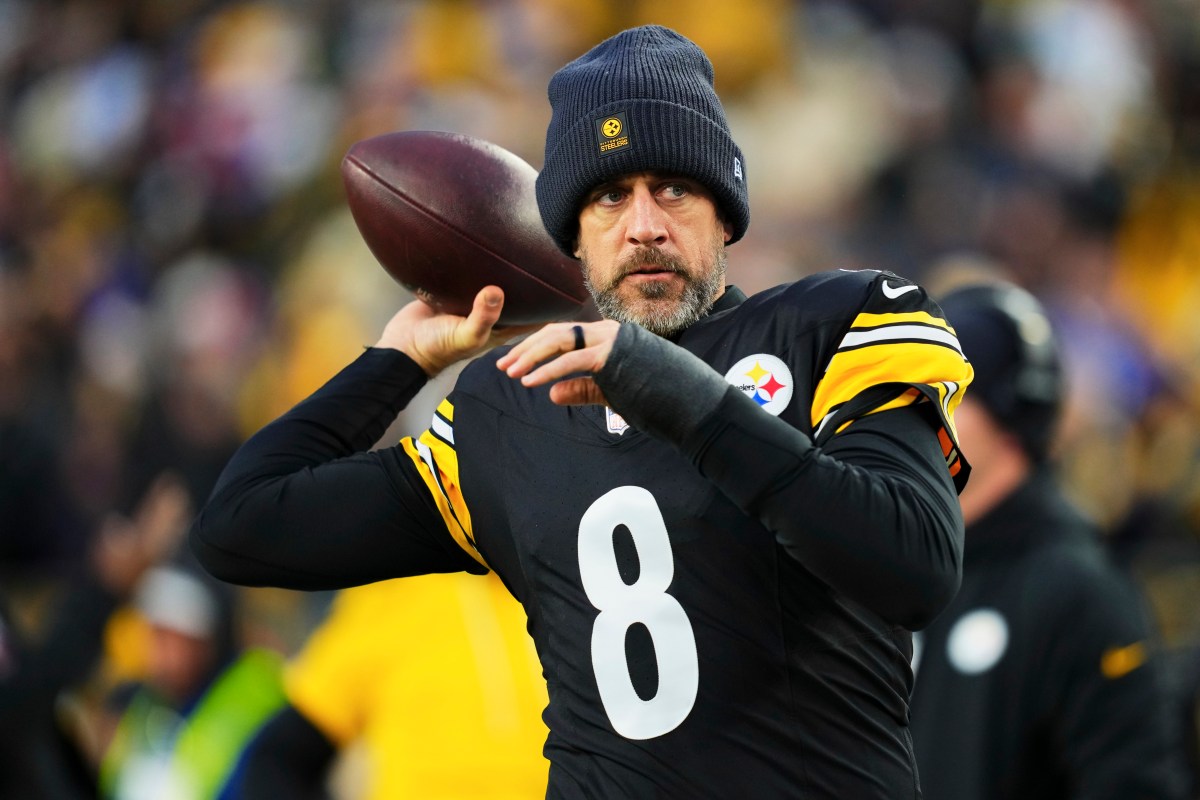Steelers Star Provides Update on Aaron Rodgers& 039; 2026 Decision
