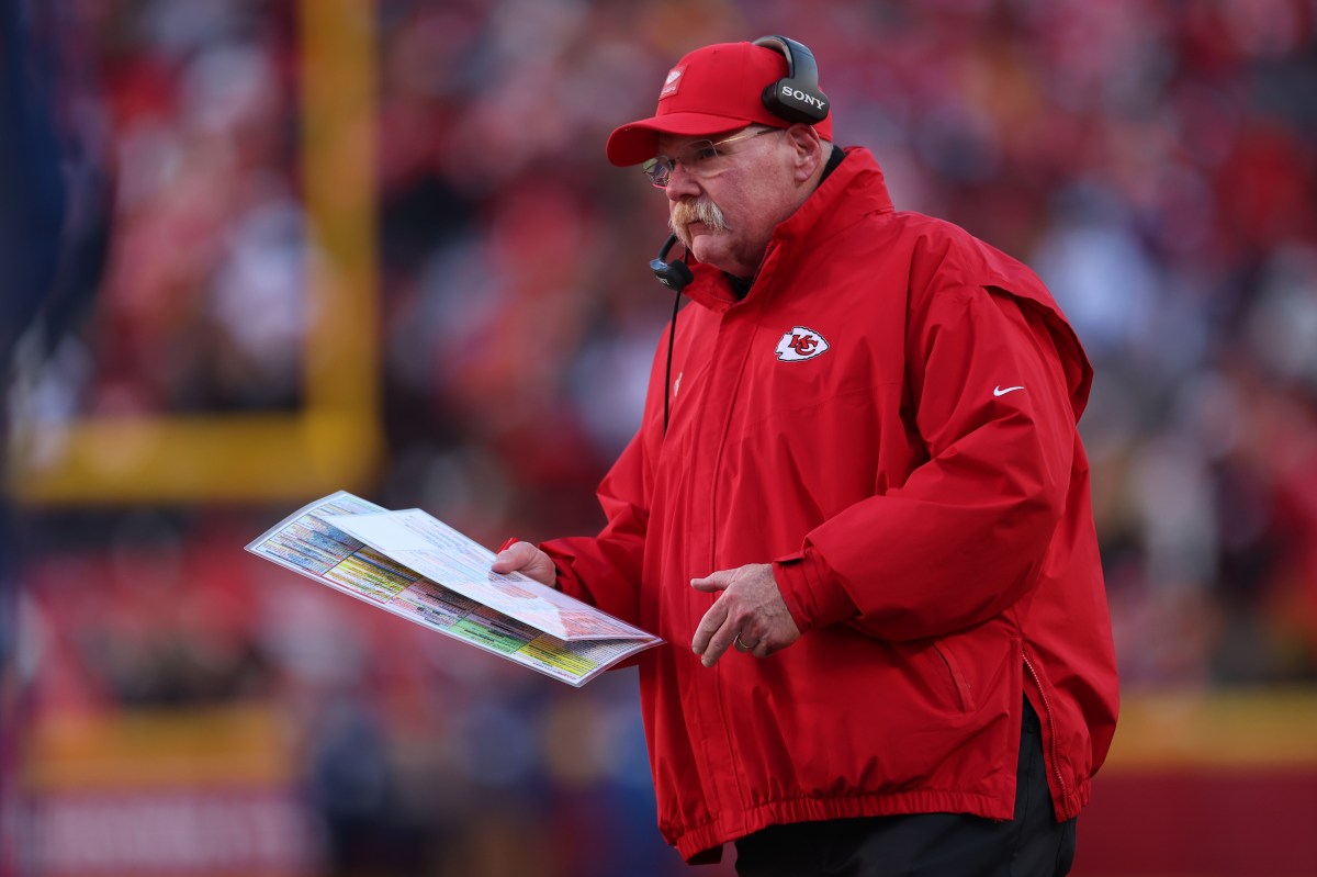 Chiefs HC Andy Reid revela malas noticias antes de enfrentar a Titans