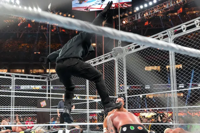 Austin Theory stomps CM Punk at WWE Survivor Series 2025