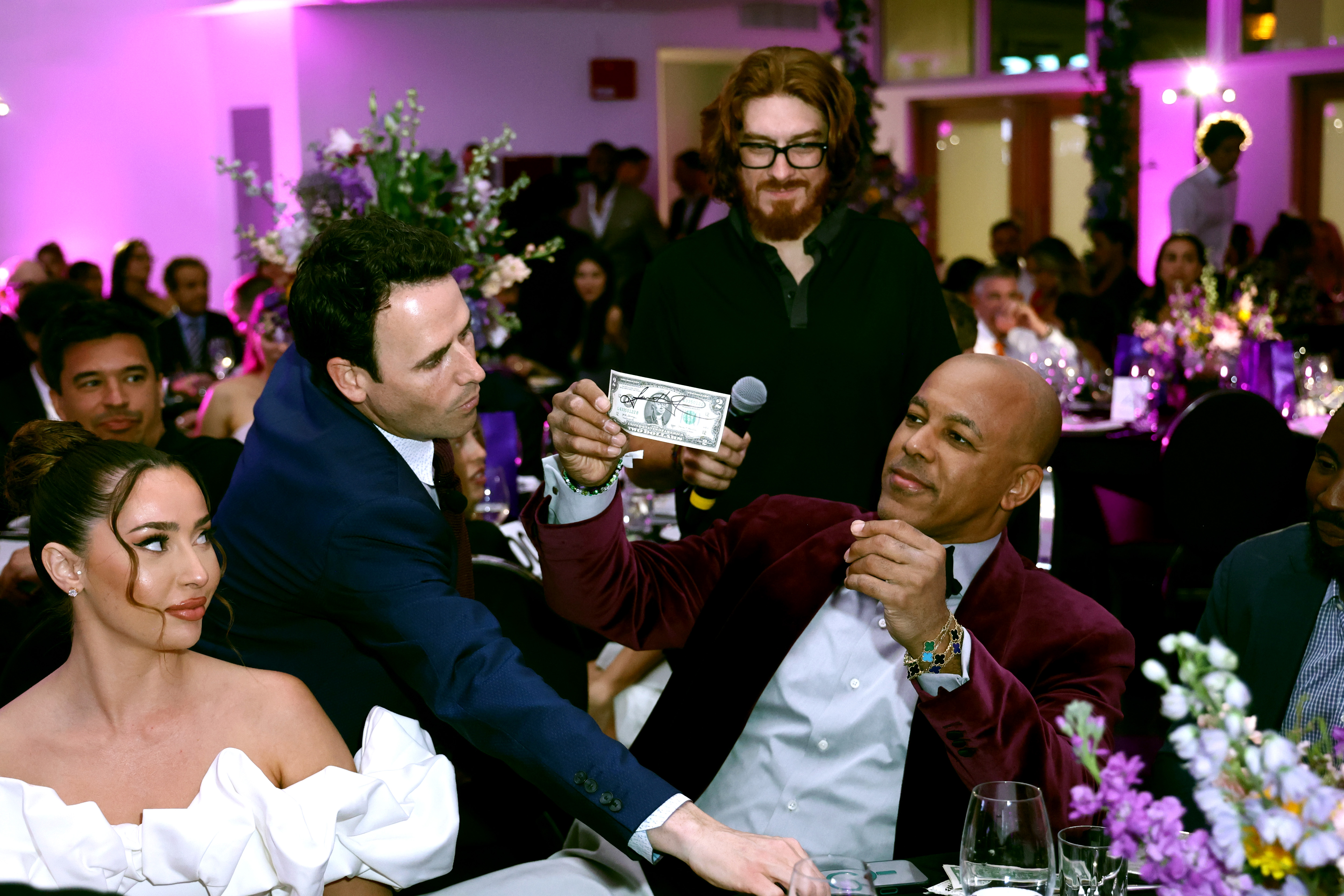 Oz Pearlman Reveals the Secret to Keeping Your New Year’s Resolutions