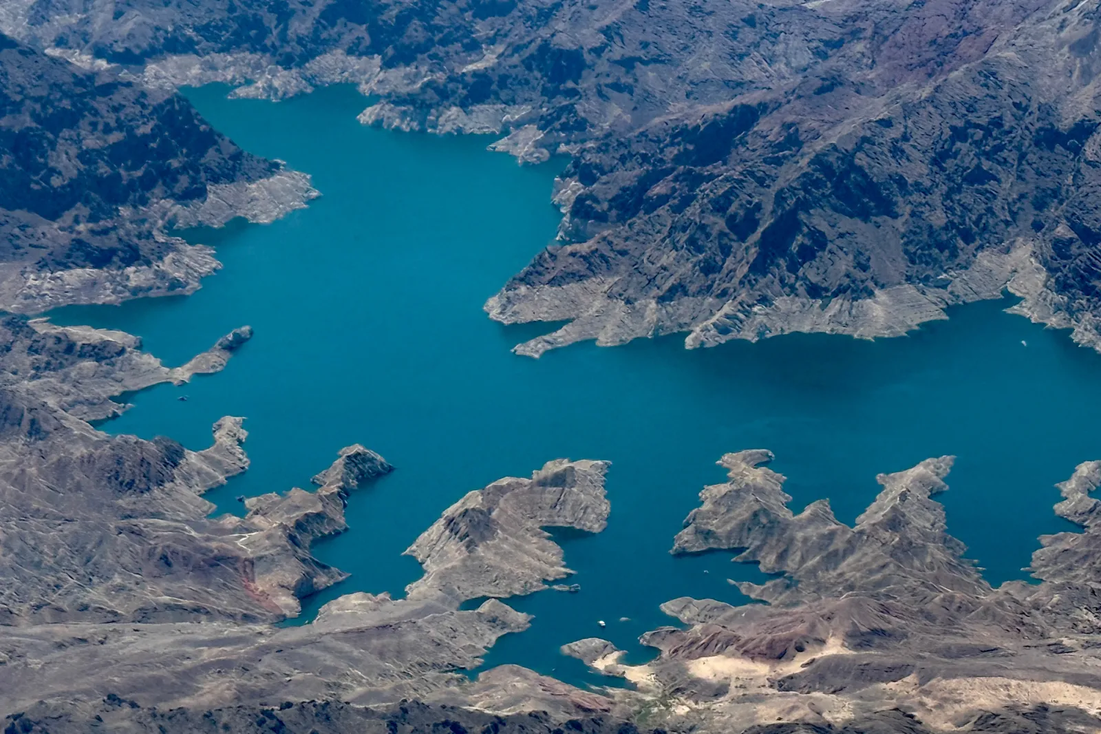 California Rains Bring Brief Relief to Lake Mead Amid Ongoing Crisis
