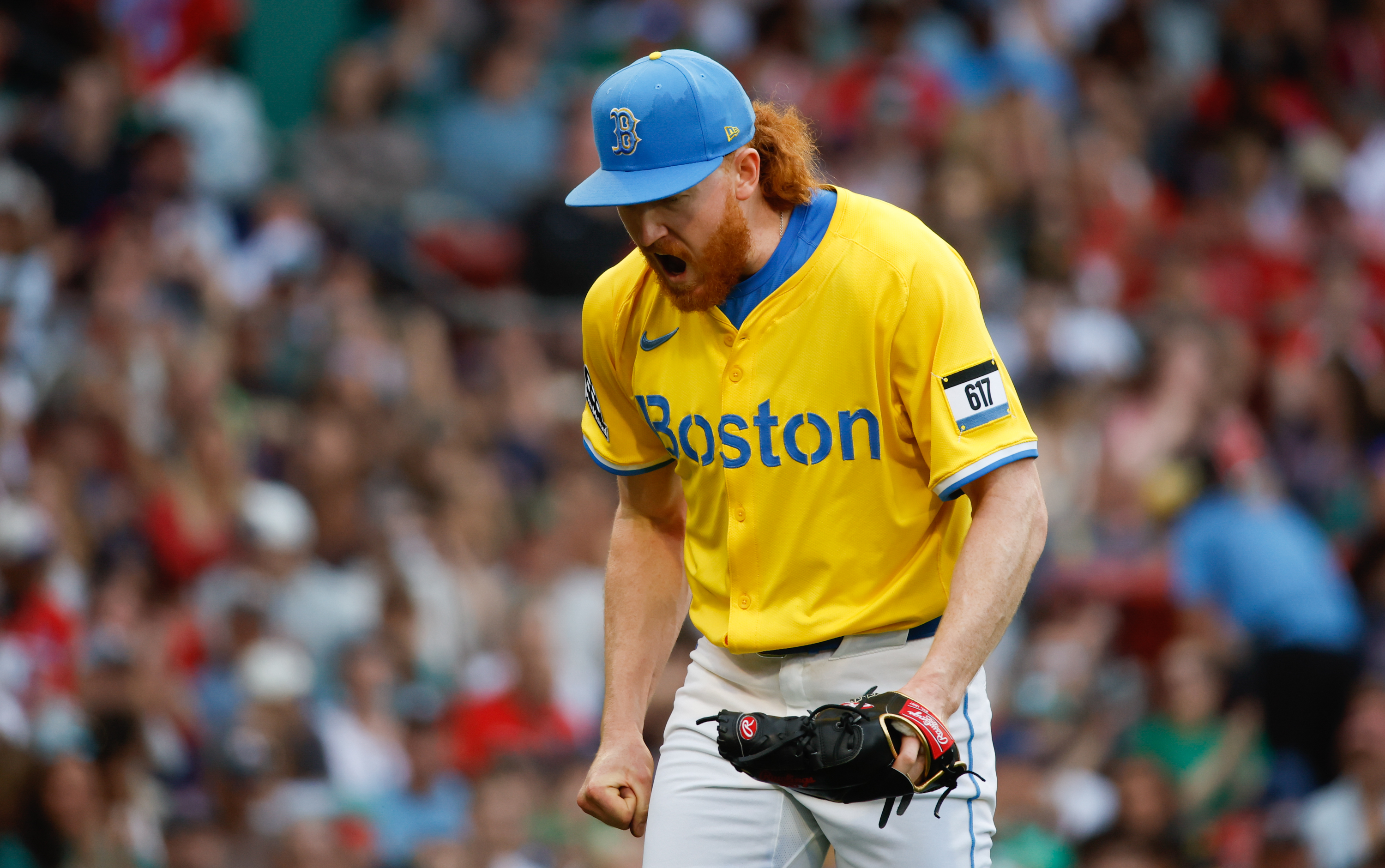 Cardinals Sign 28-Year-Old Red Sox Hurler After Short Stint: Report