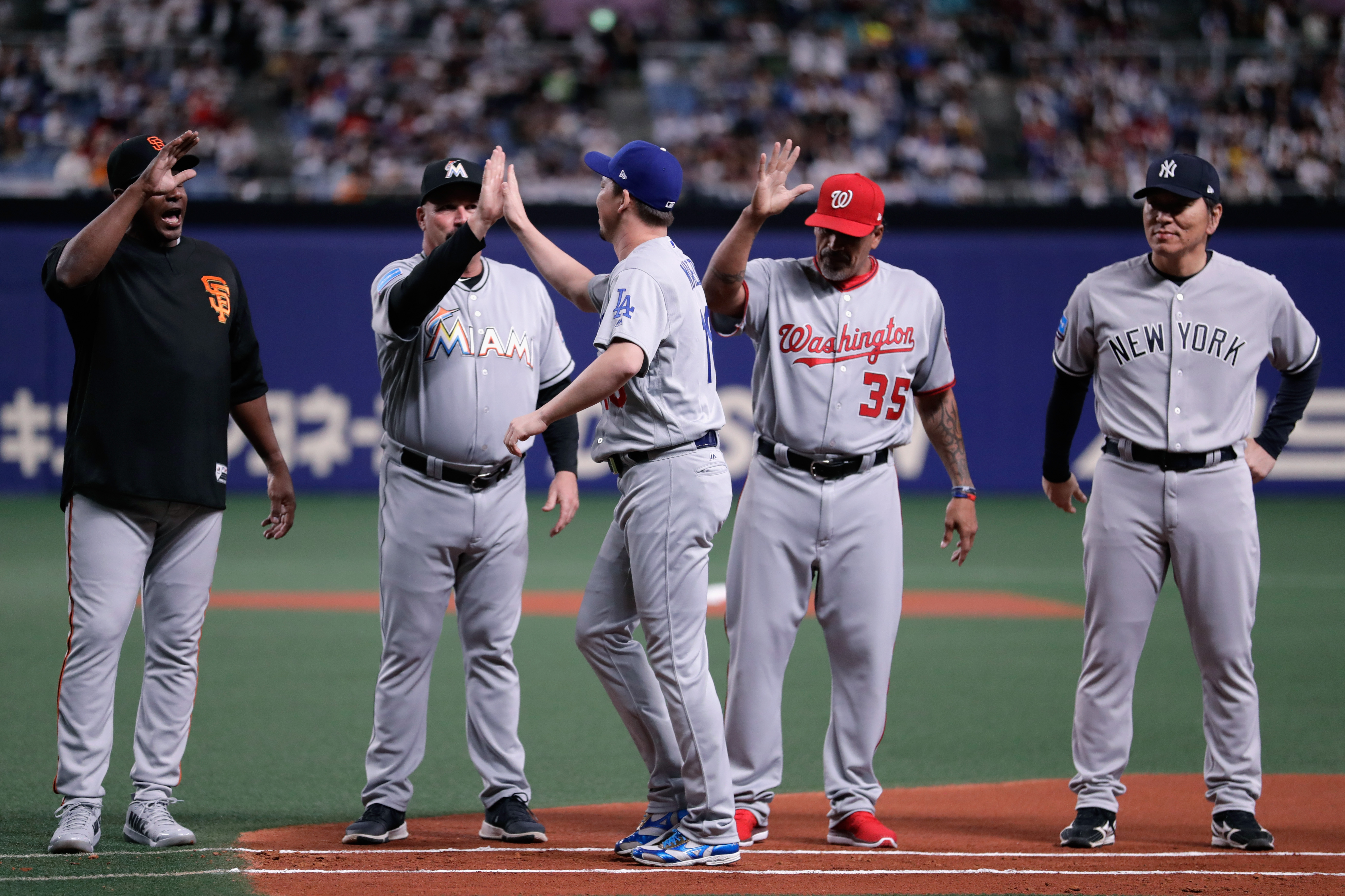 Yankees' Free Agent Signs 2-Year Contract, Likely Ending MLB Career
