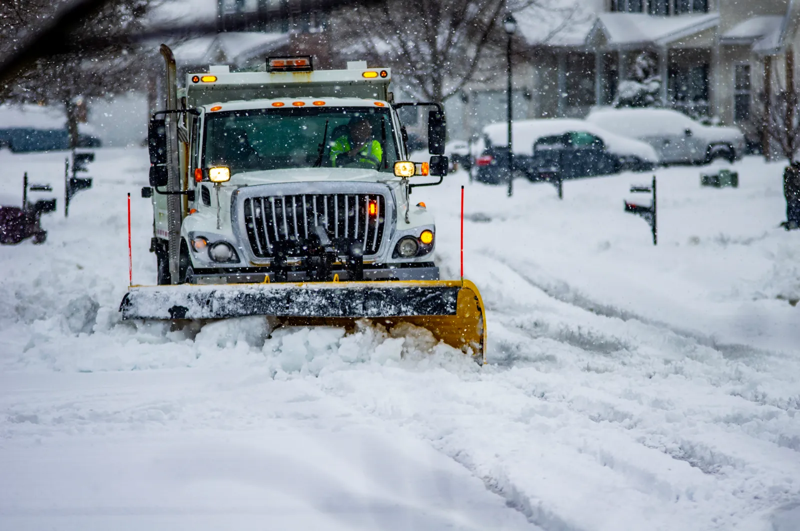 Tragedy Strikes at MSP Airport: Snowplow Fatality During Winter Storm