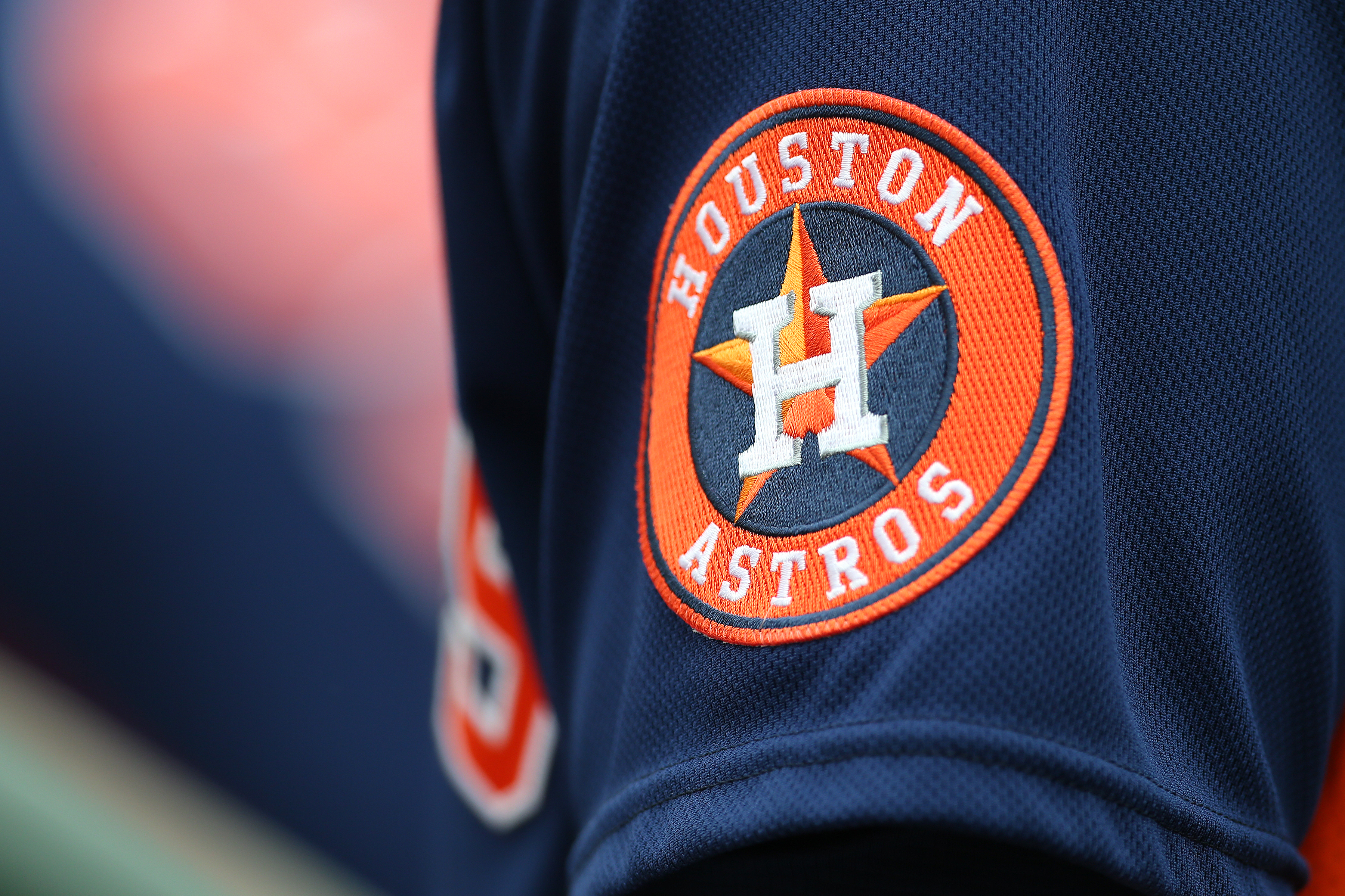 Cubs, Astros Complete Trade Sending 0.95 ERA Hurler to Houston