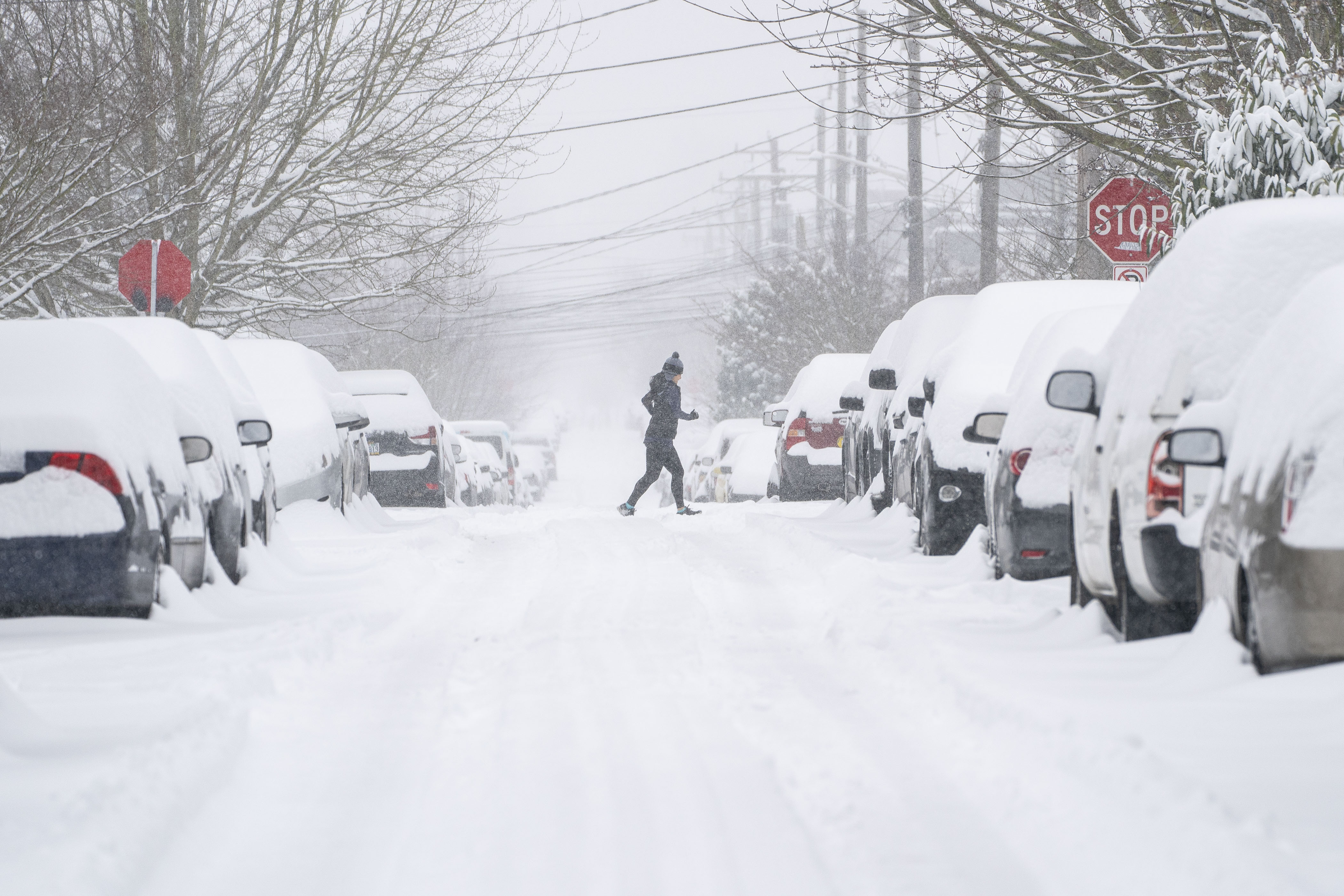 Winter Storm Warning As 18 Inches of Snow To Strike: 'Very Difficult'