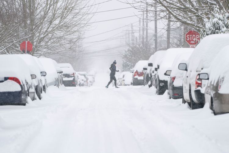 Winter Storm Warning As 18 Inches of Snow To Strike: ‘Very Difficult ...
