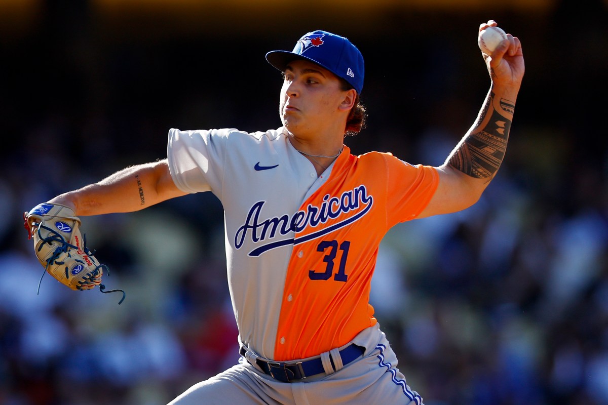 El gerente general de los Blue Jays envía un mensaje a Ricky Tiedemann antes de la guerra de rotaciones