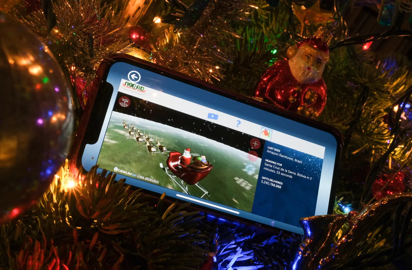 Updated Norad Santa Tracker 2025 Live Updates: See Where Santa Claus Is Right Now ...