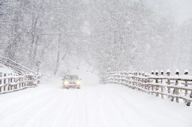 Winter Weather Warnings for Christmas Eve as Heavy Snow To Hit - Newsweek