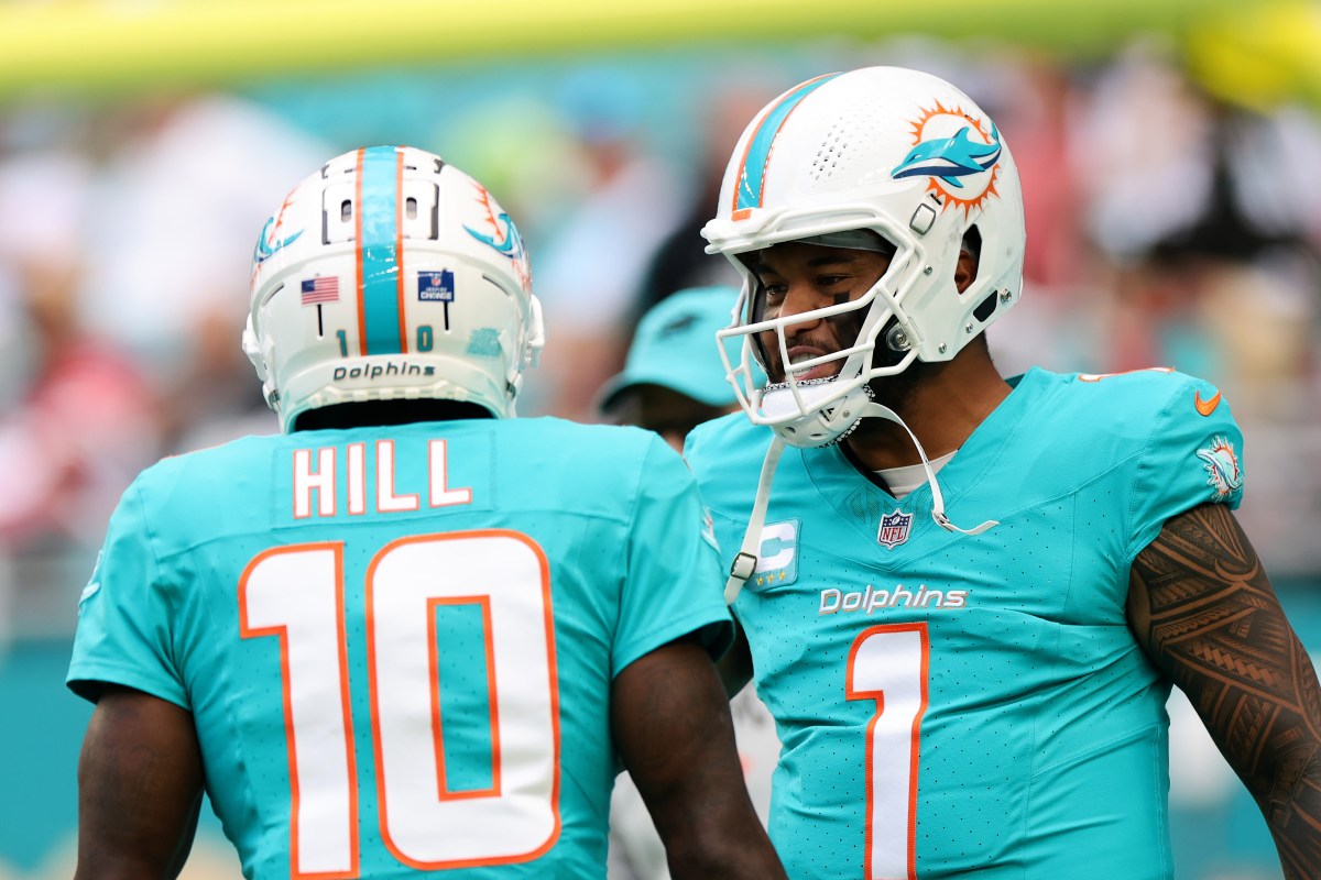 Tyreek Hill Has Immediate Reaction to Dolphins Benching QB Tua Tagovailoa