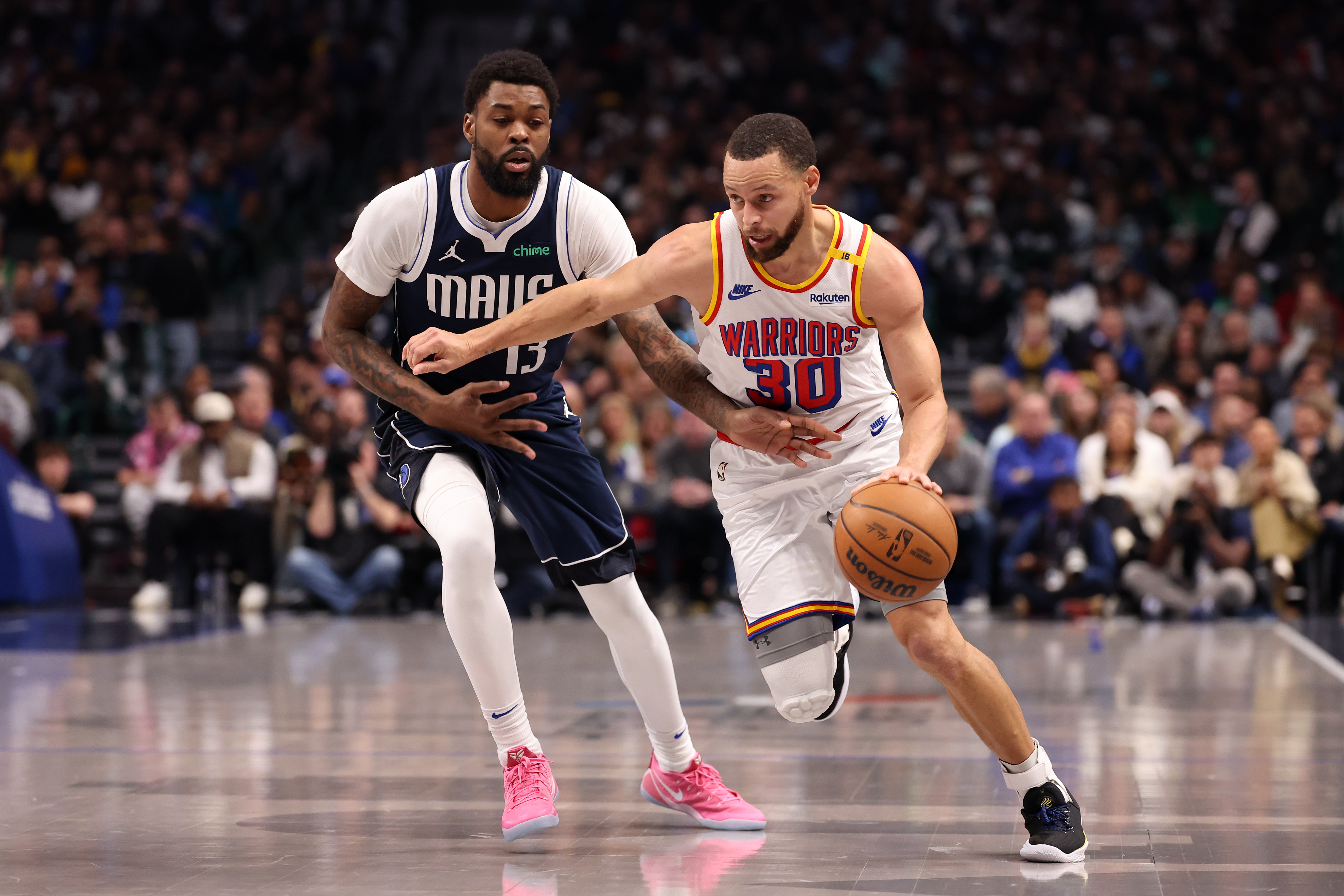 How to Watch Warriors vs Mavericks: Live Stream NBA on Christmas, TV Channel