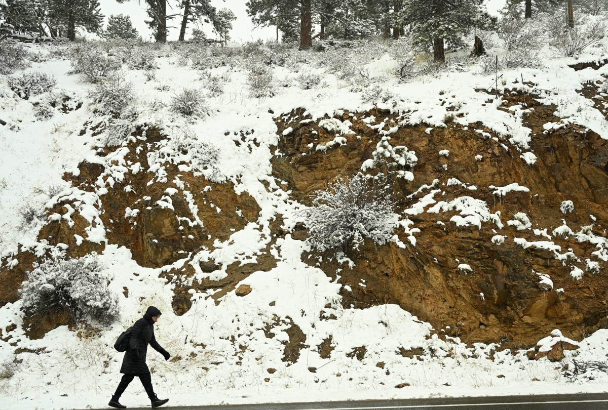 Alerta de tempestade de inverno enquanto dois pés de neve caem: ‘Perigo de avalanche’ Alerta de tempestade de inverno enquanto dois pés de neve caem: ‘Perigo de avalanche’
