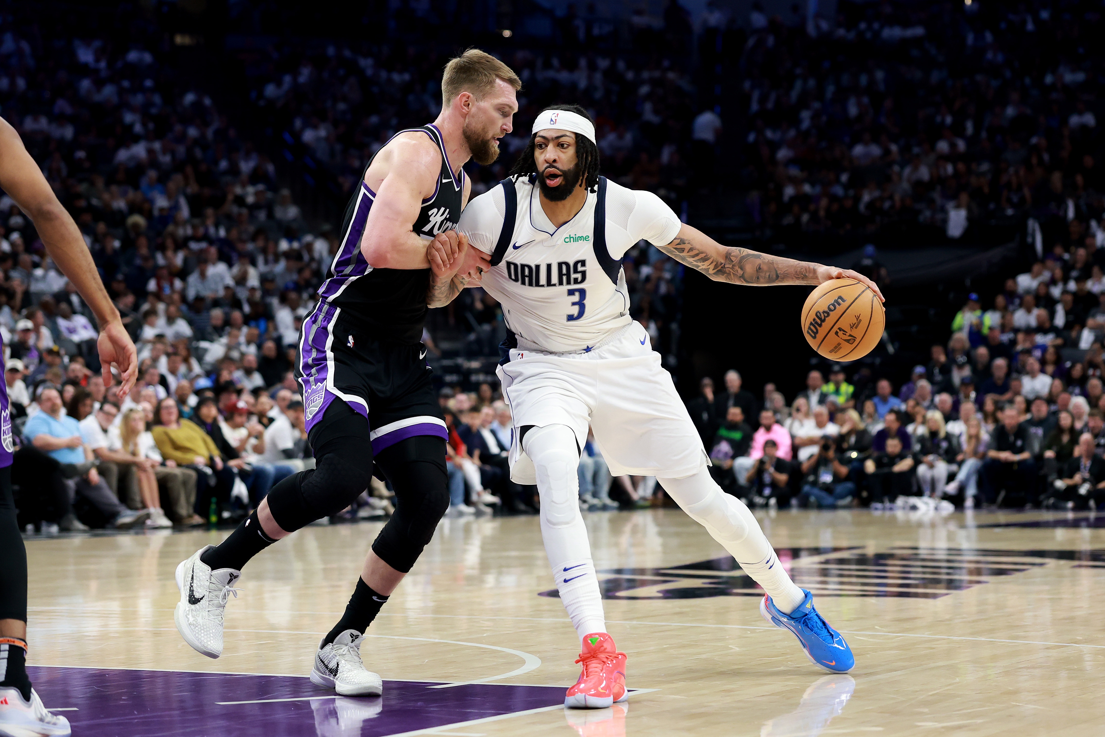Surprise East Team Linked to Potential Trade for Two West All-Star Big Men