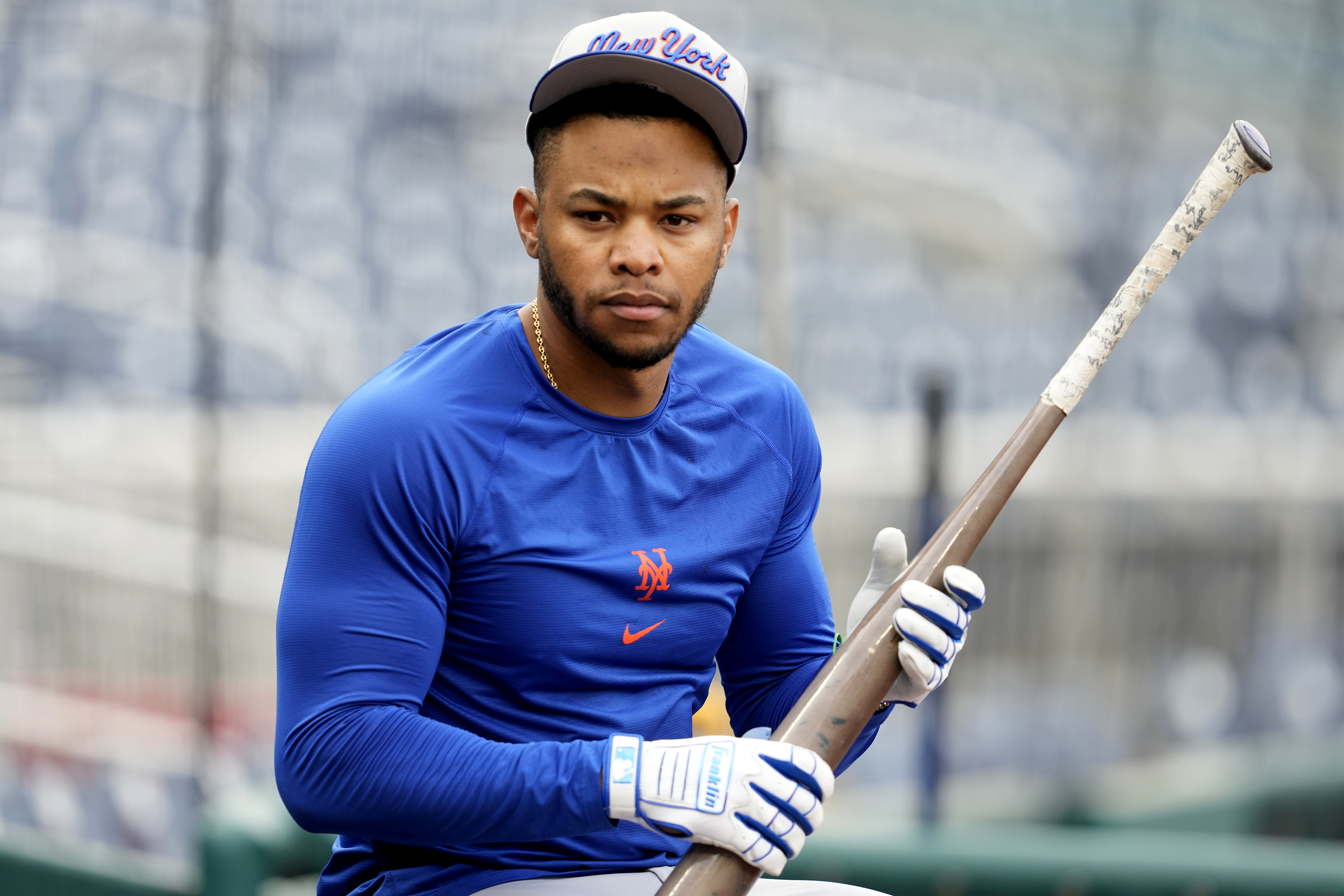 Mets Lose Veteran Outfielder to Braves in Free Agency: Report