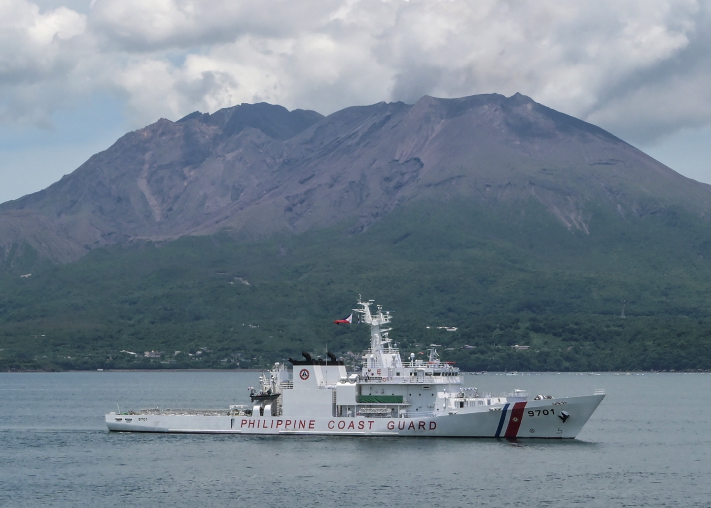 US Ally Deploys Flagship To Challenge China in Disputed Waters