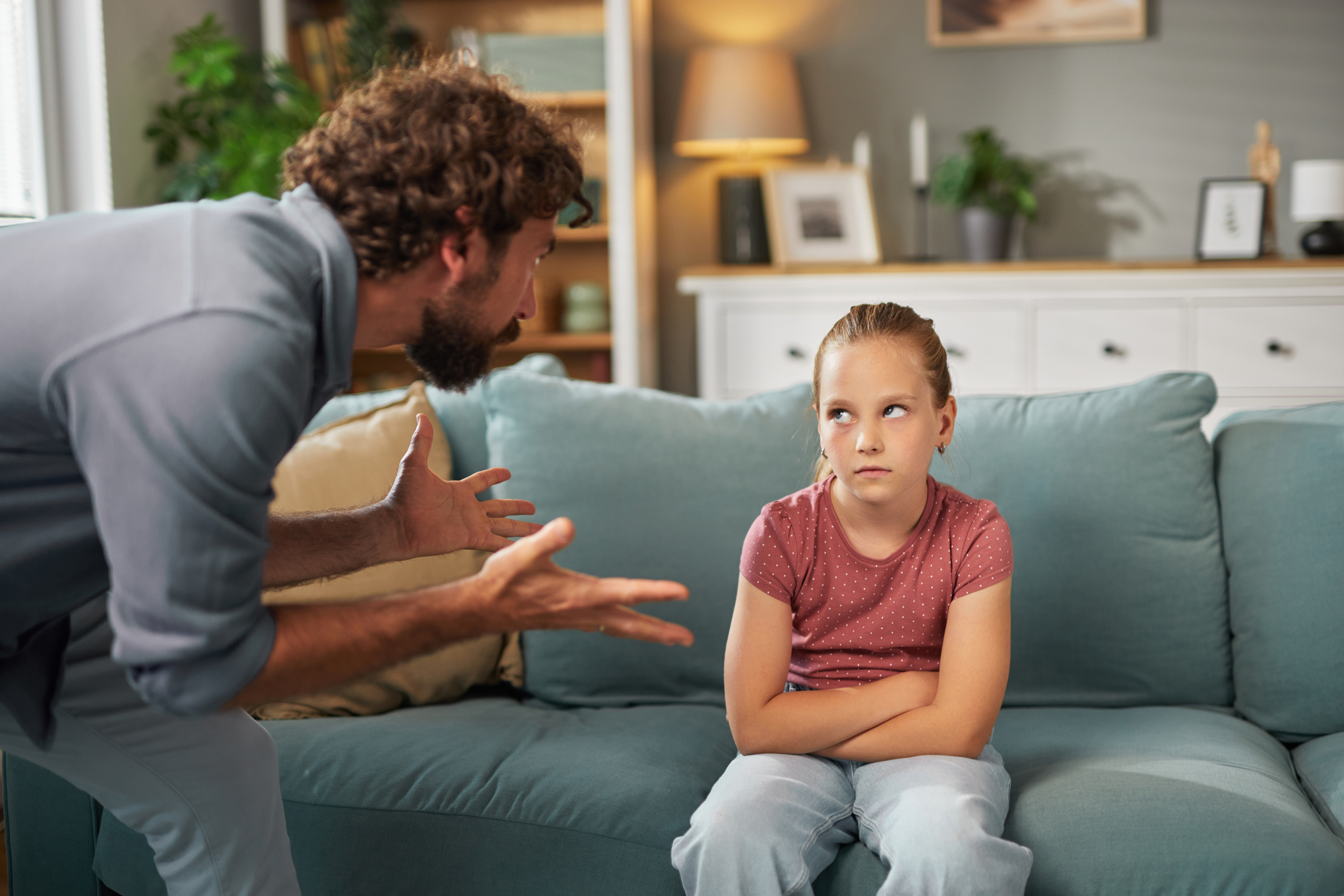 Psychologist Reveals 5 Ways Parents Accidentally Spark Kid's Bad Behavior