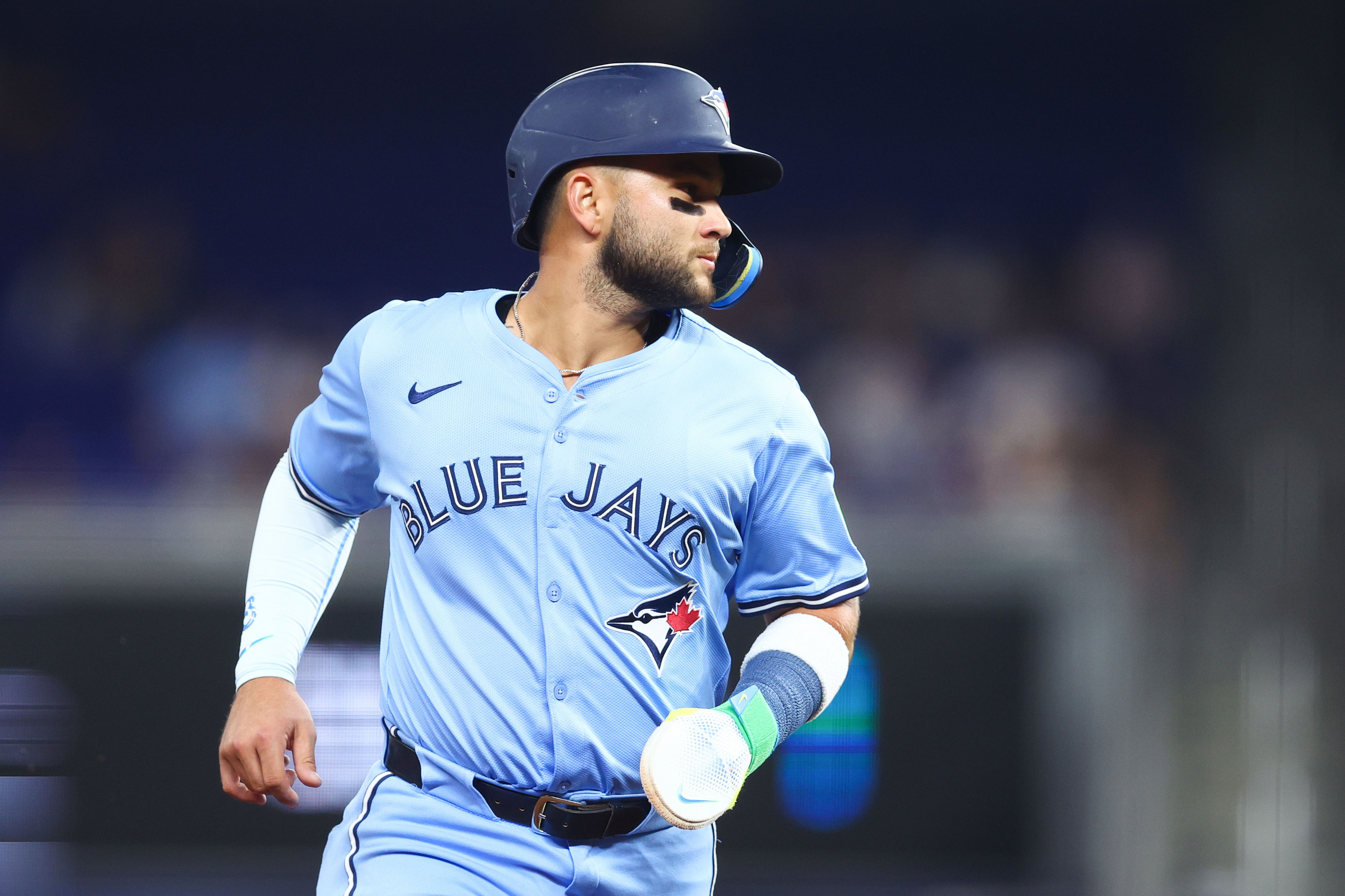 Bo Bichette 'Likely' to Re-Sign With Blue Jays If 1 Thing Happens First