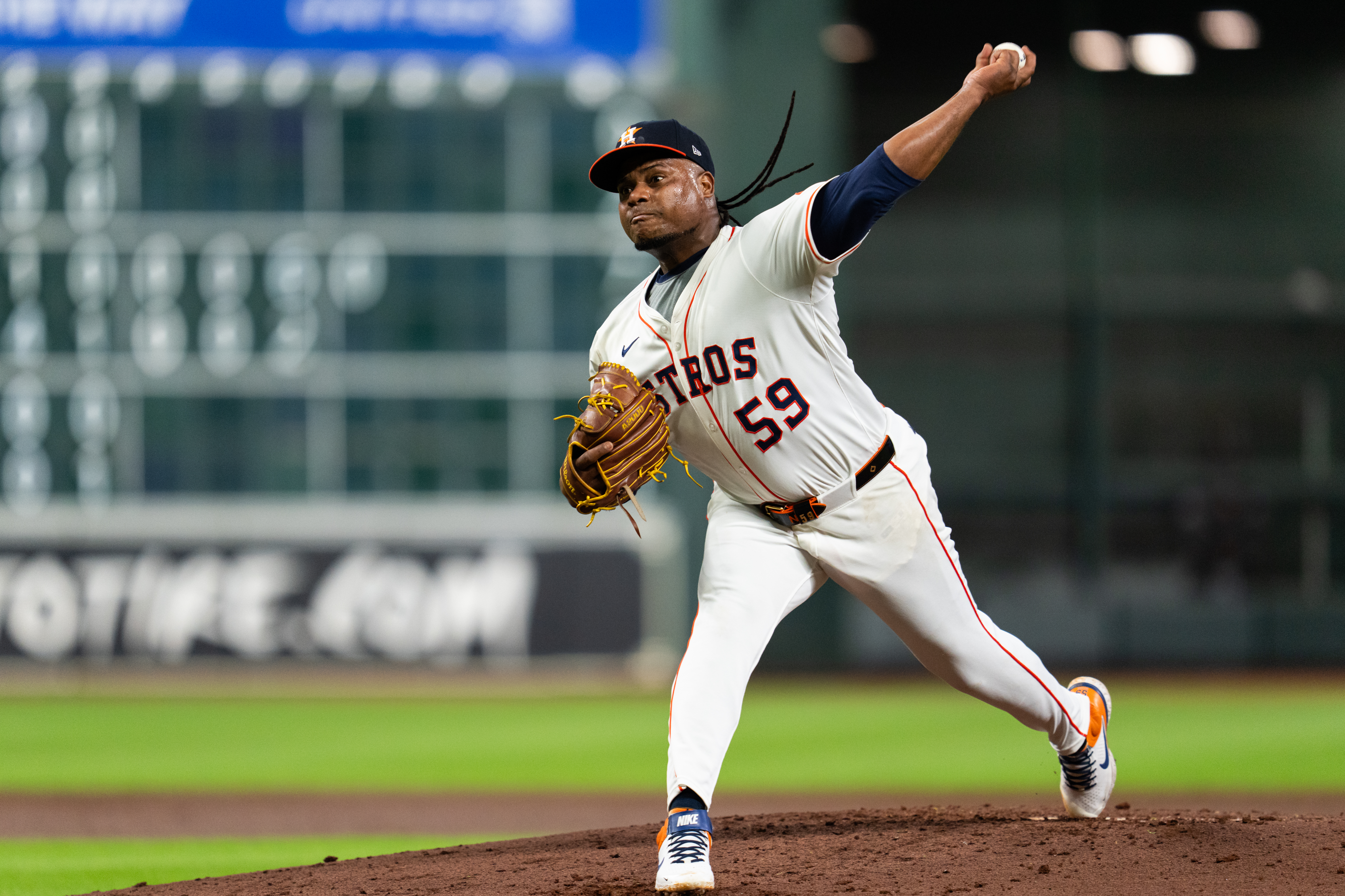 Mets Predicted to Sign Framber Valdez to 7-Year, $218 Million Deal