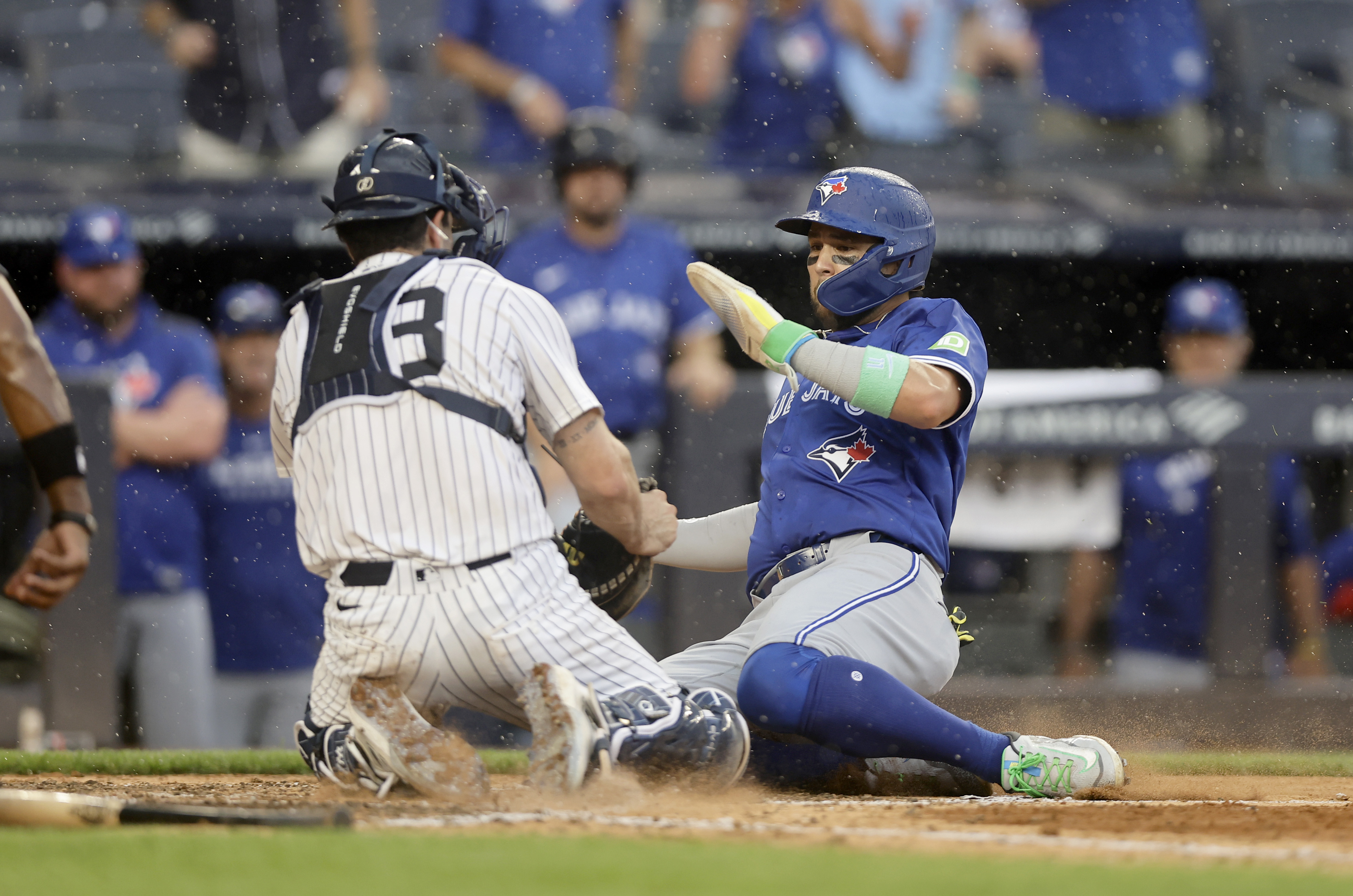 Yankees Predicted To Poach $189M Superstar From Rival After ALDS Exit