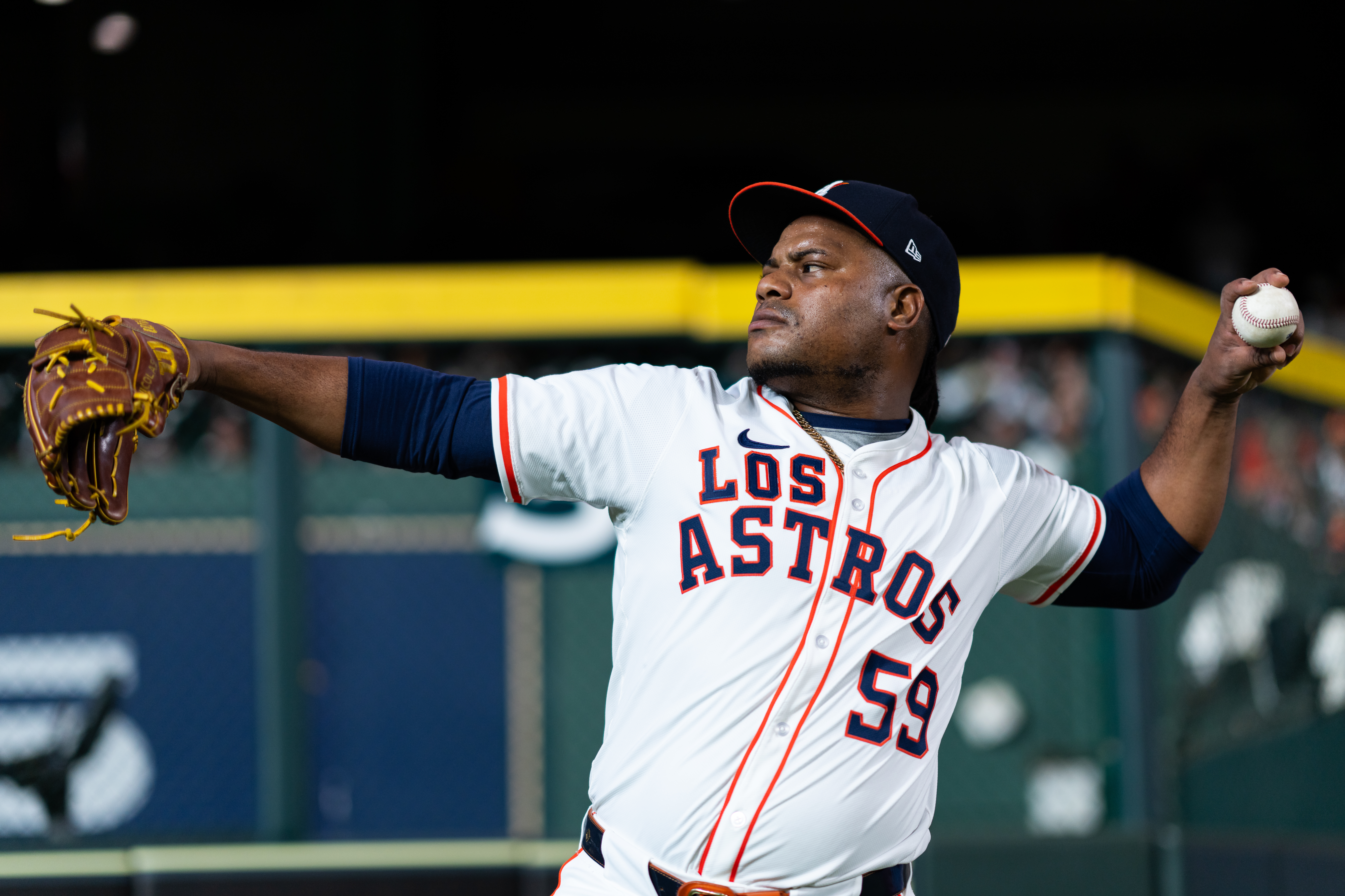Astros Ace Projected To Sign 5-Year, $140M Deal After Controversial Season