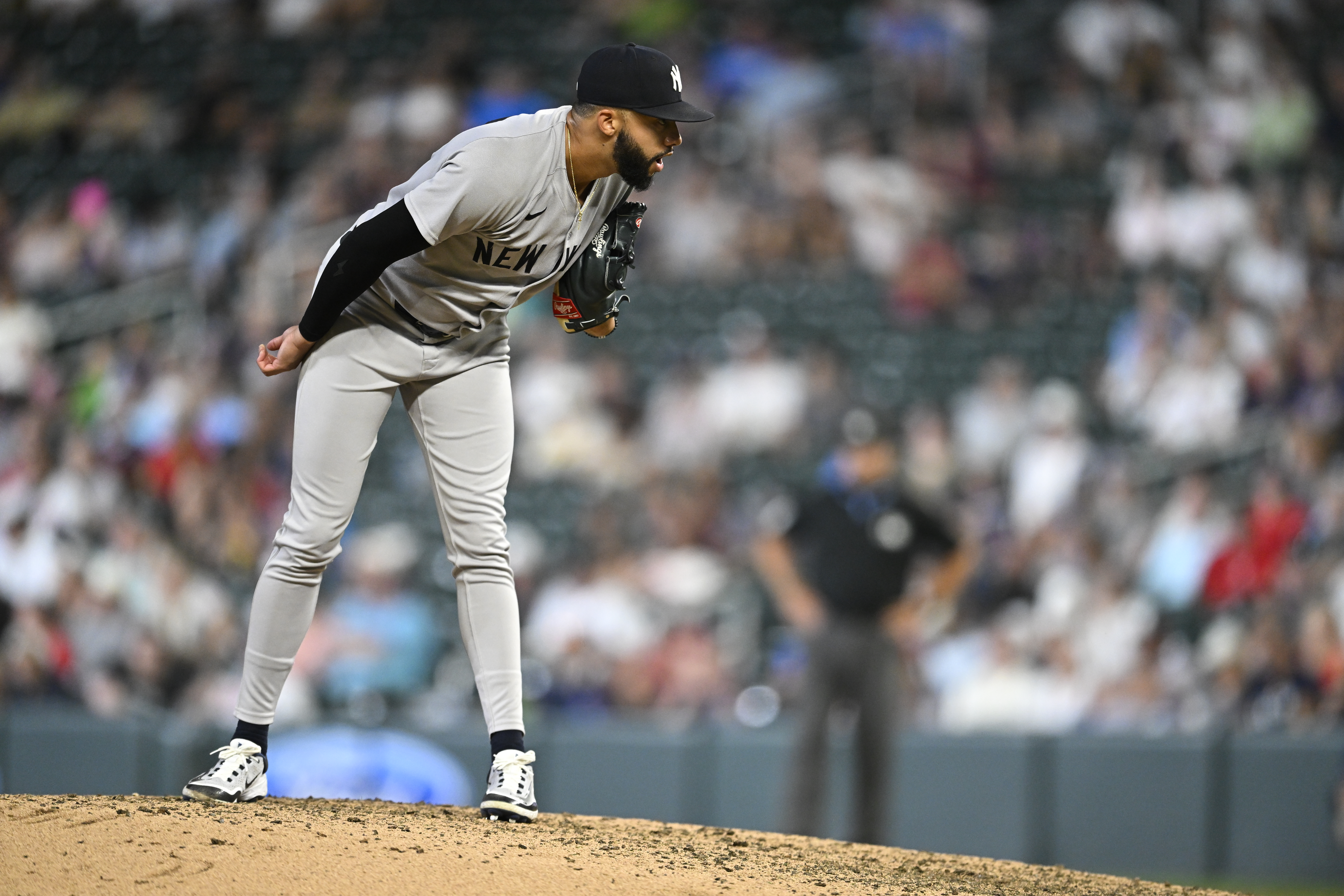 Devin Williams Calls Out Yankees Fans After Signing With Mets: 'Y'All Mad'