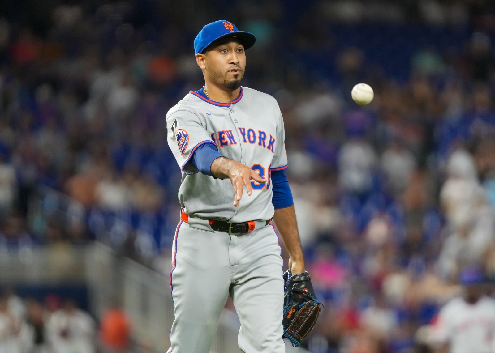 Mets Insider Foreshadows Edwin Díaz Signing with NL Powerhouse