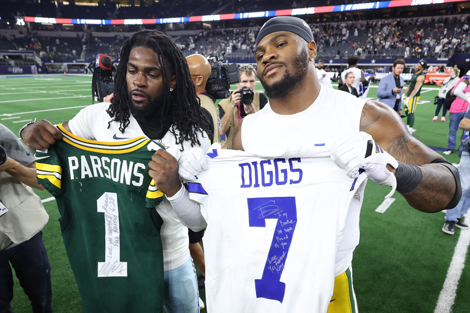 Micah Parsons Has 2-Word Reaction to Packers Signing Trevon Diggs