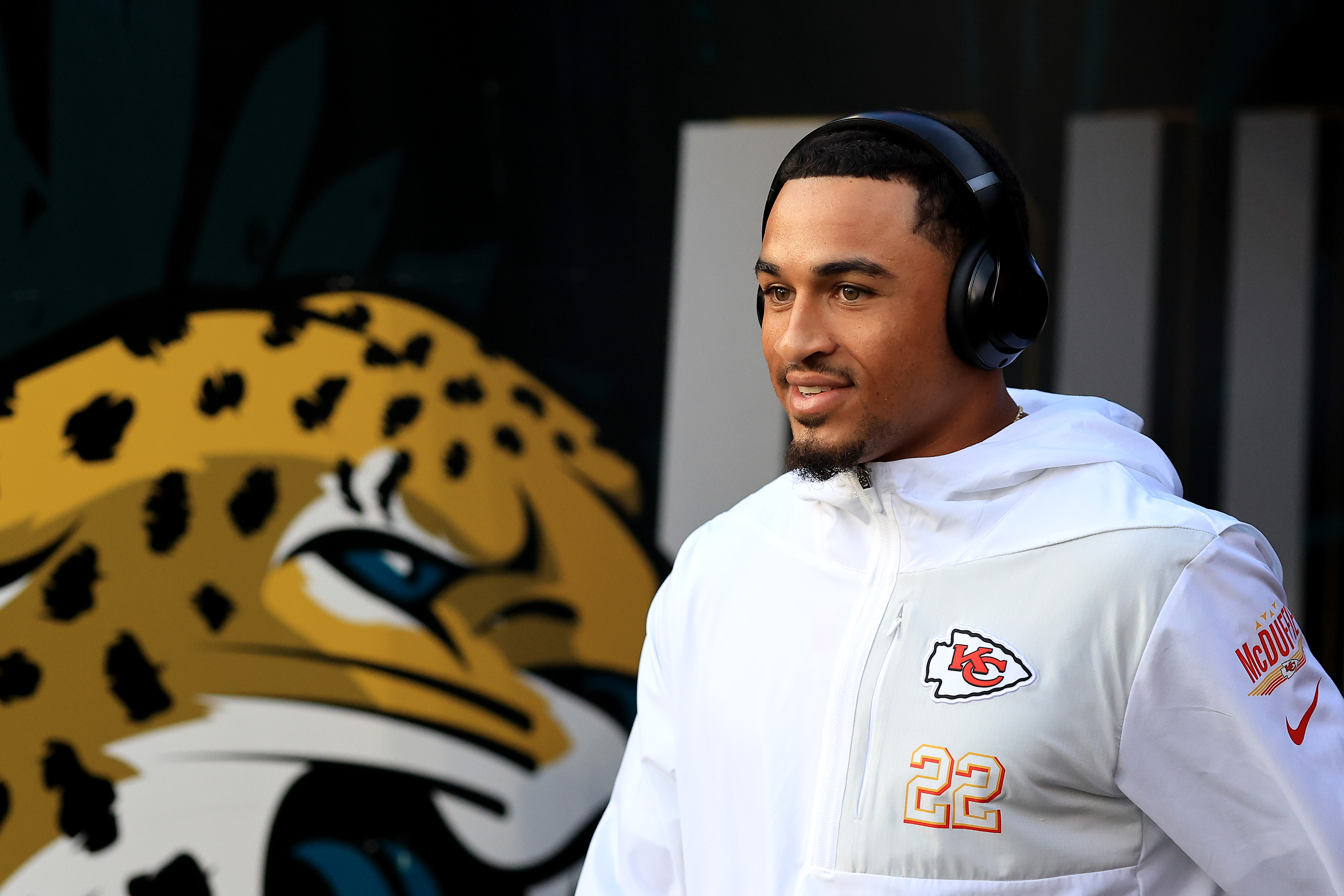 Chiefs Deliver Bitter Injury News on 2 Crucial Players After Texans Defeat